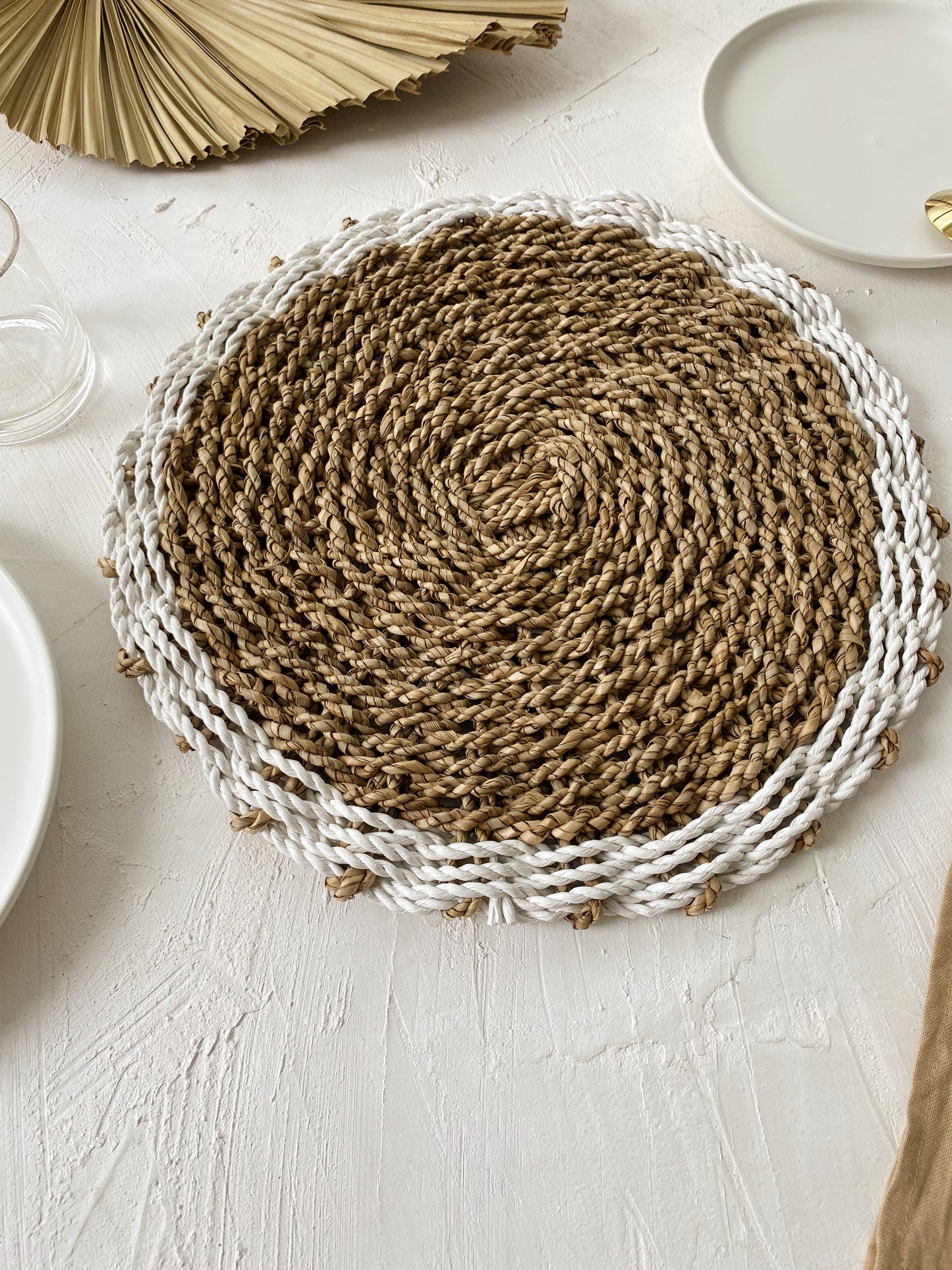 Kerinci Seagrass Placemats and Wall Basket