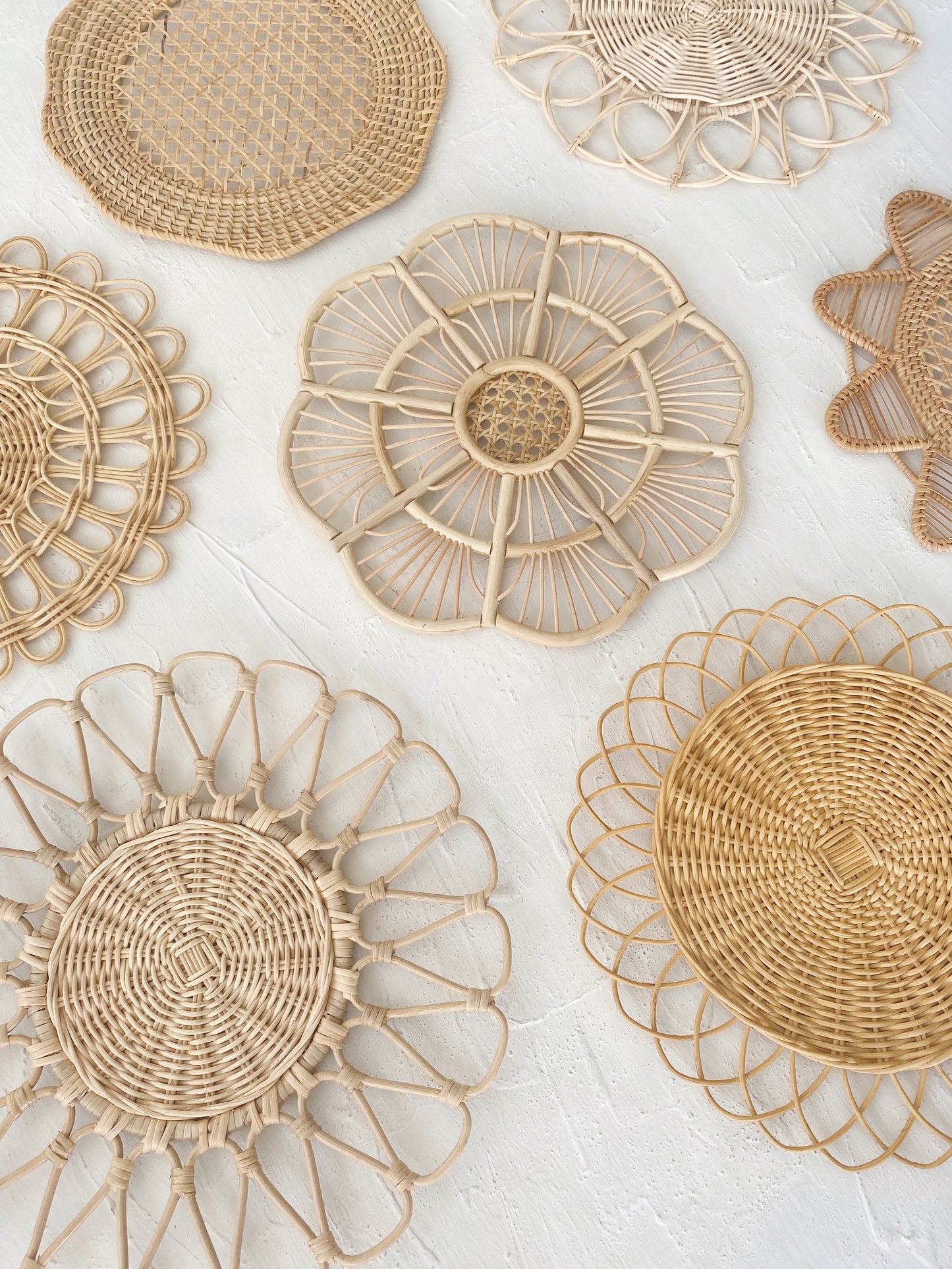Kembang Flower Round Rattan Decor Wall Art