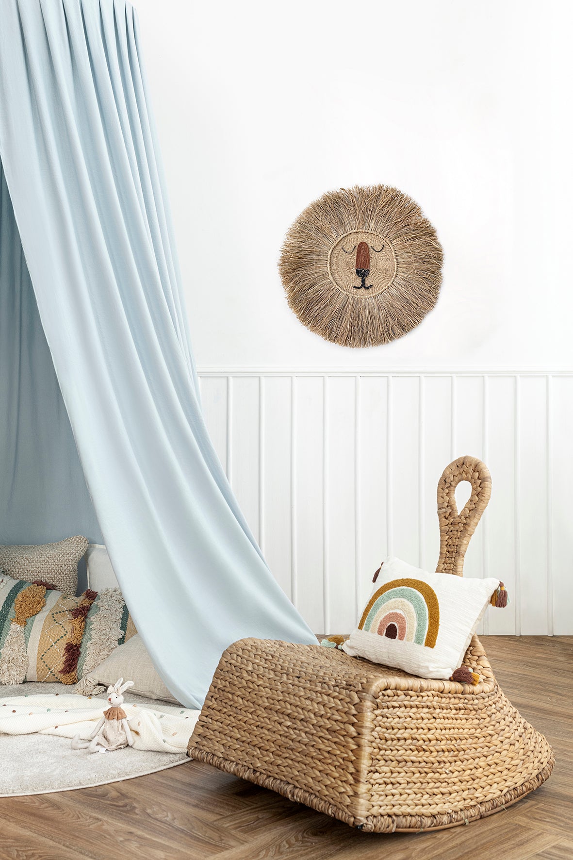 Lion Natural Fringe Wall Decor