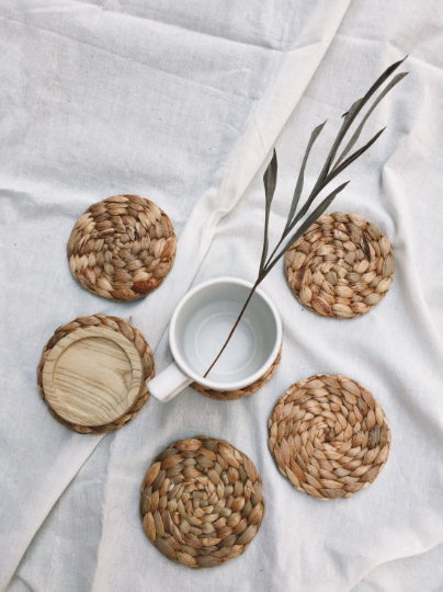Round Hyacinth Boho Placemats