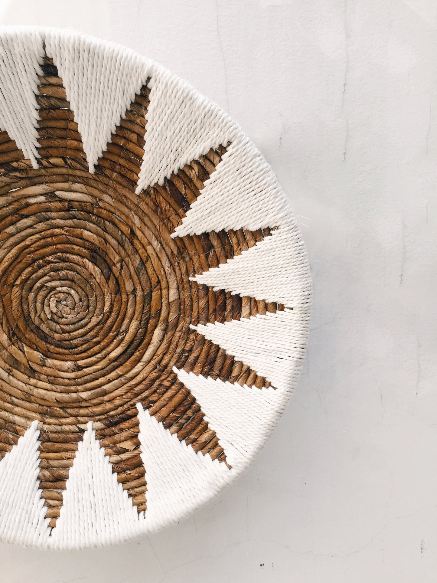 Sunny Wall Basket