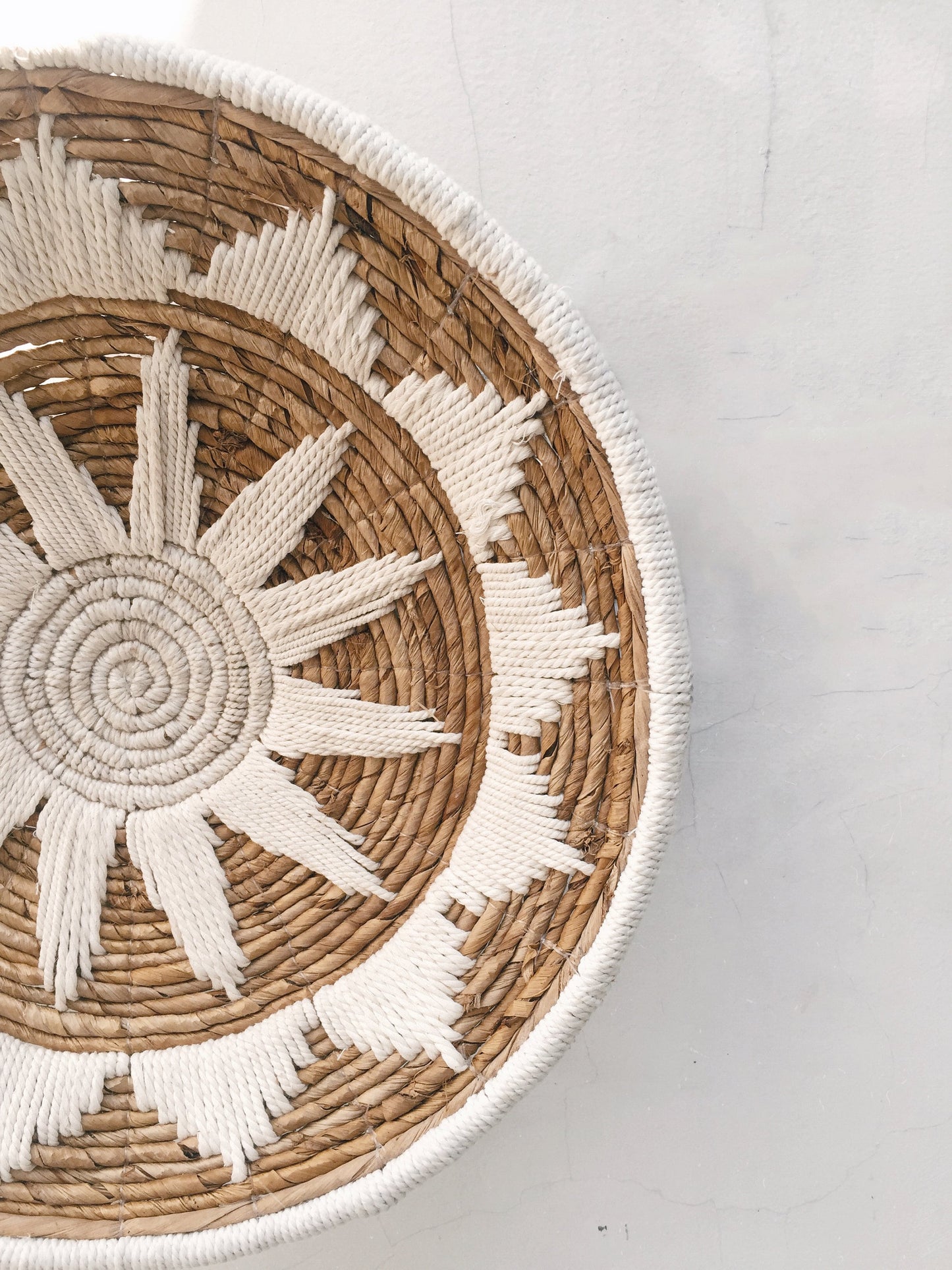 White Weave Star Wall Decor