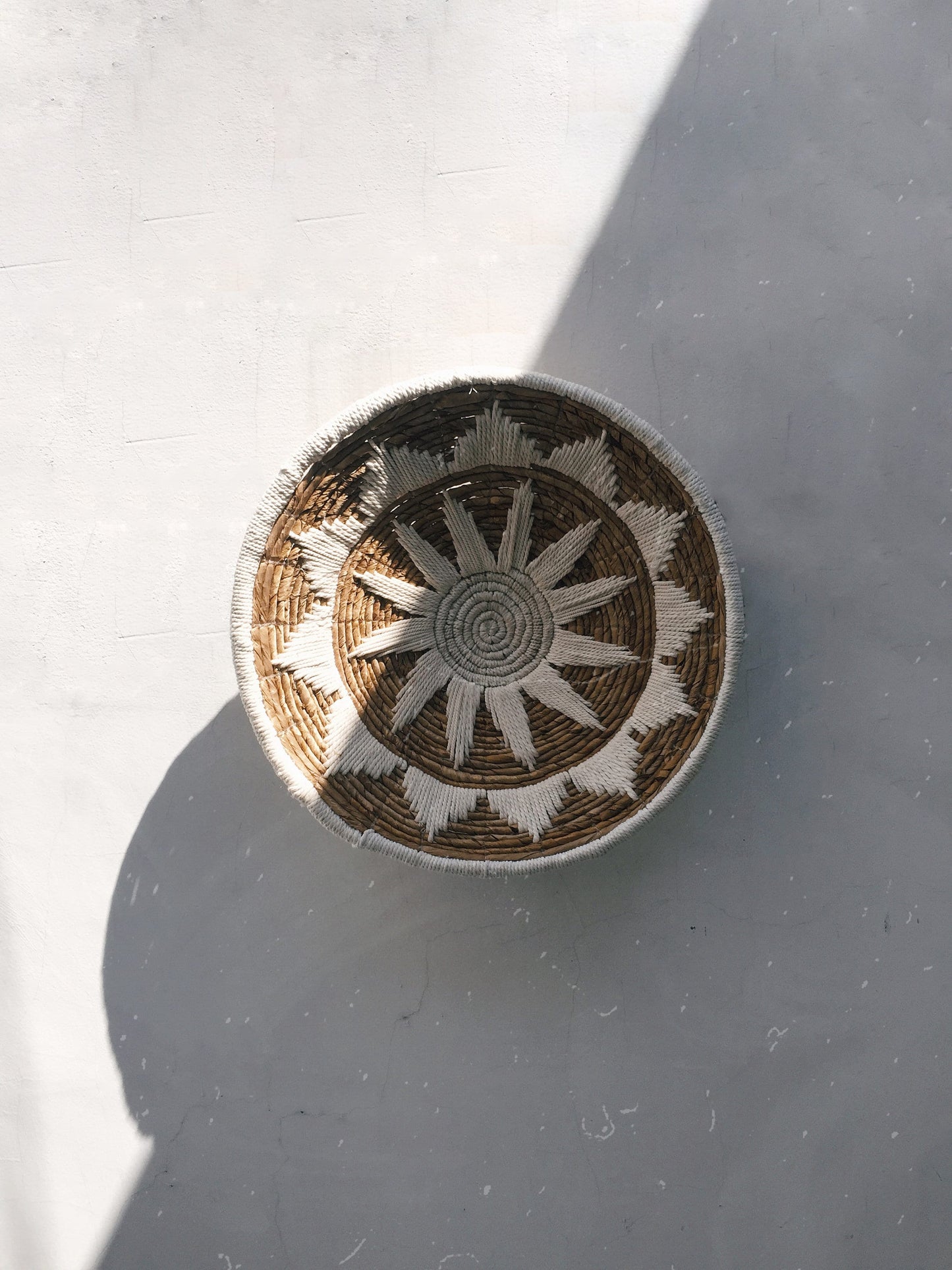 White Weave Star Wall Decor