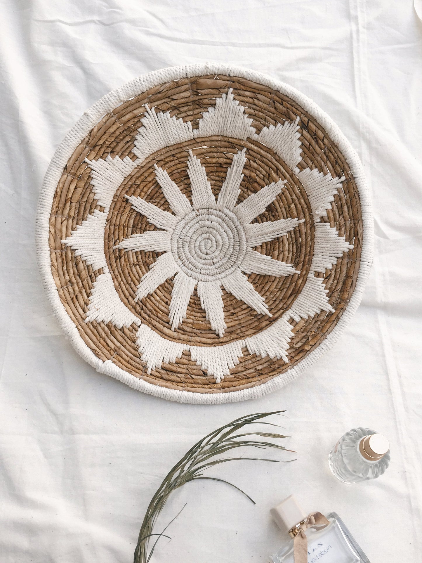 White Weave Star Wall Decor