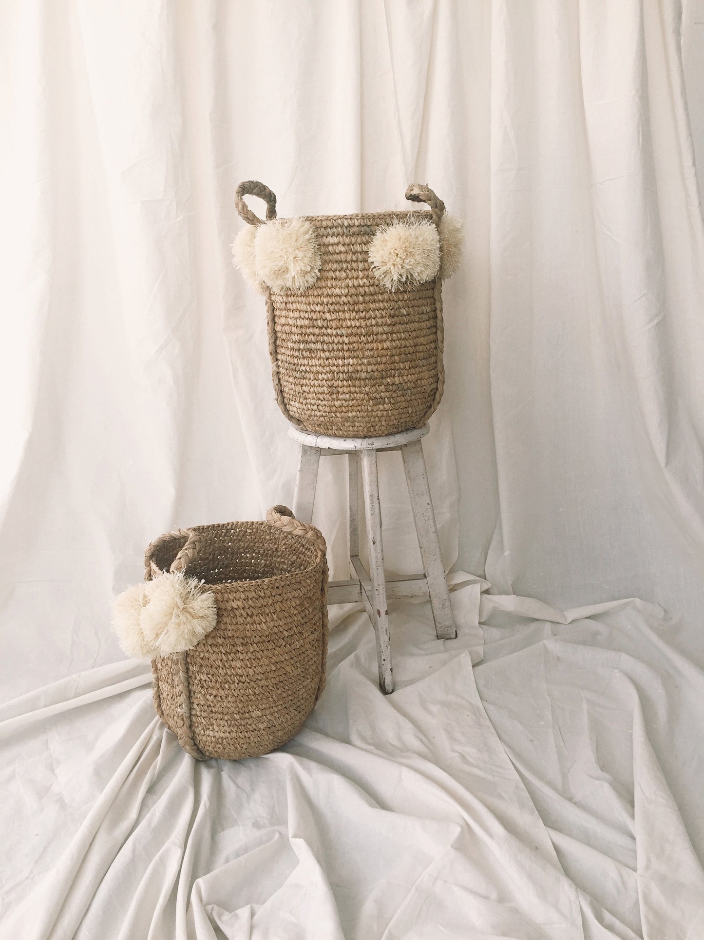Set of 2 Pom Raffia Basket