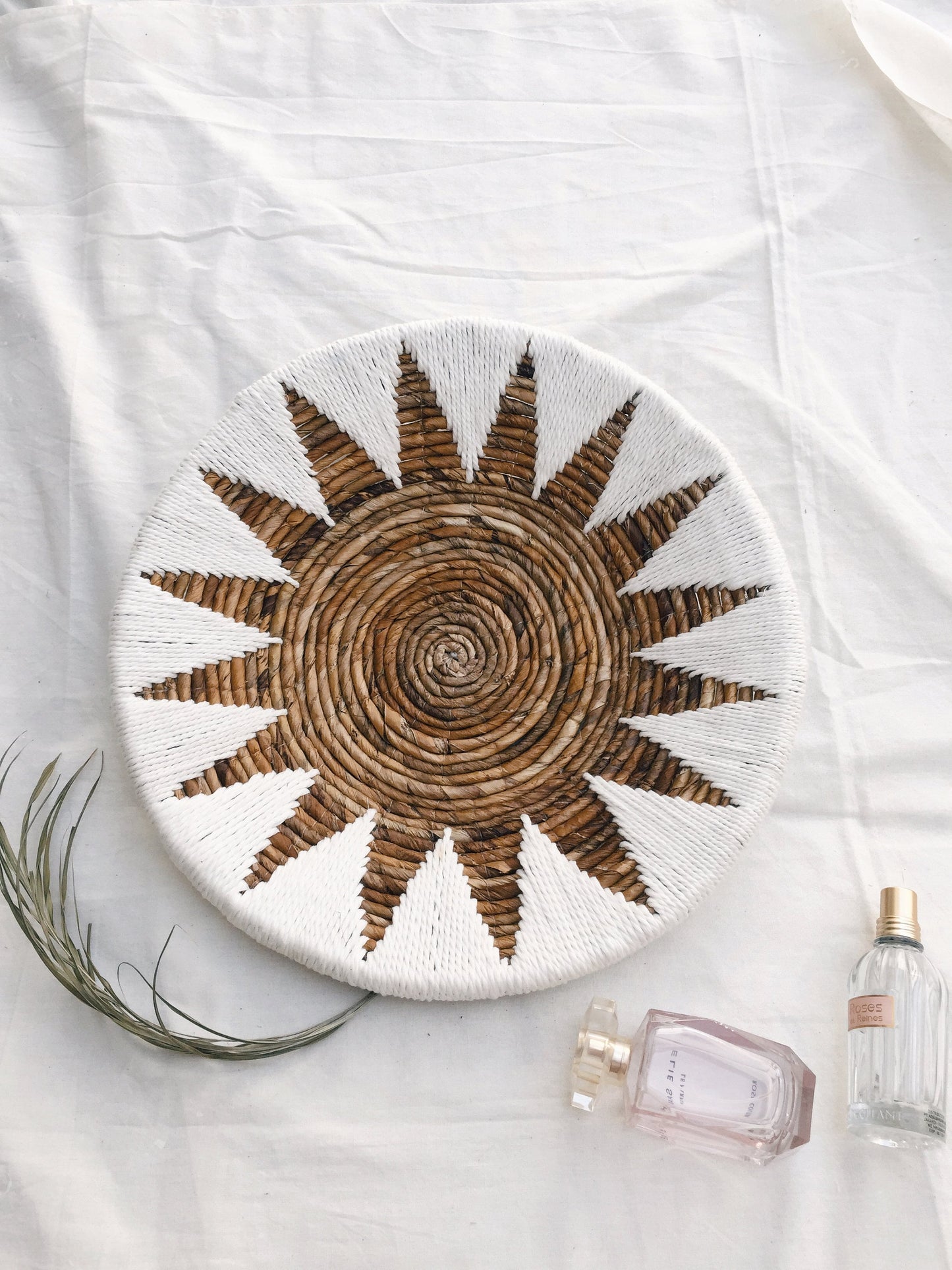 Sunny Wall Basket