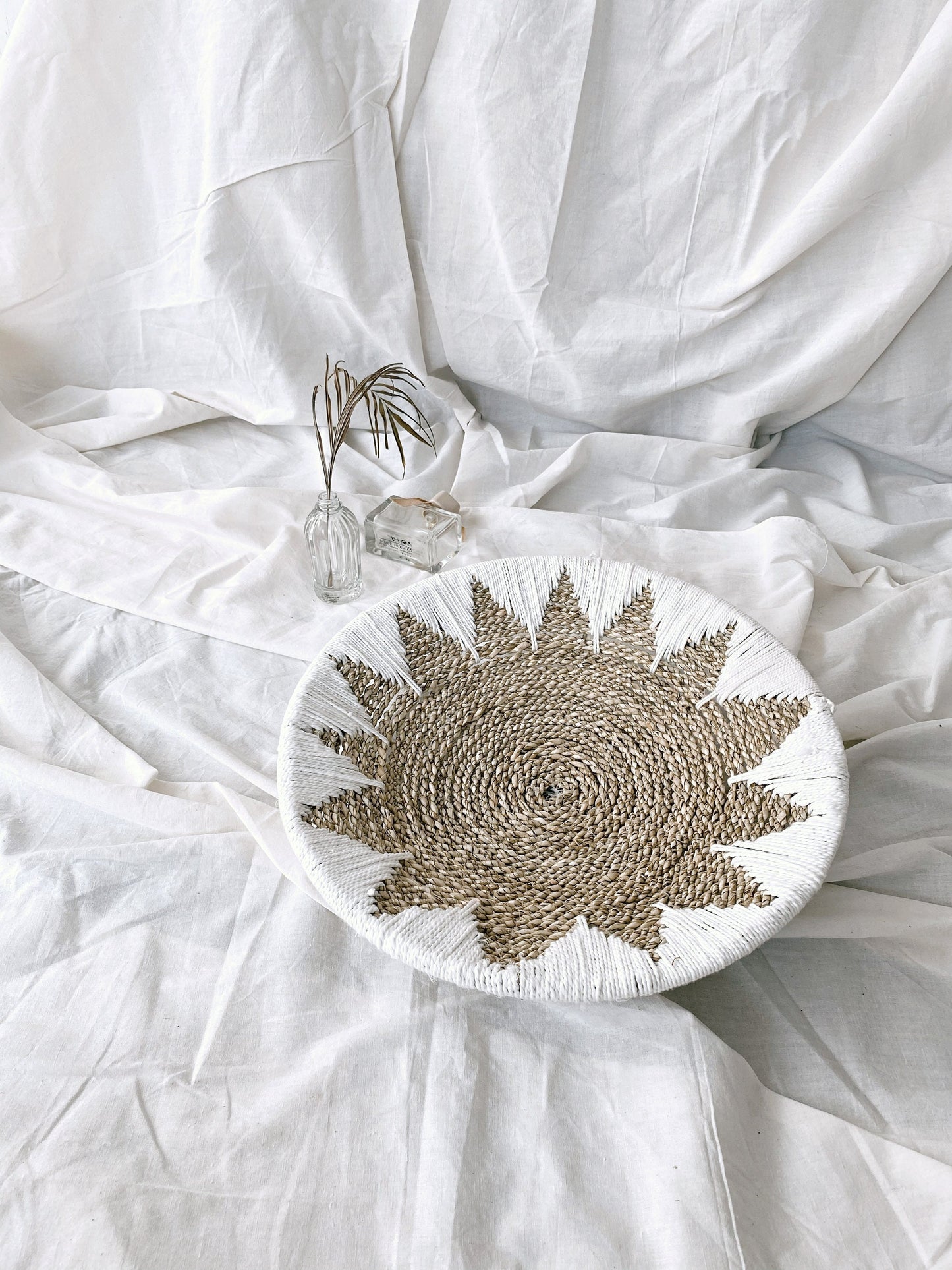 White Star Seagrass Wall Decor