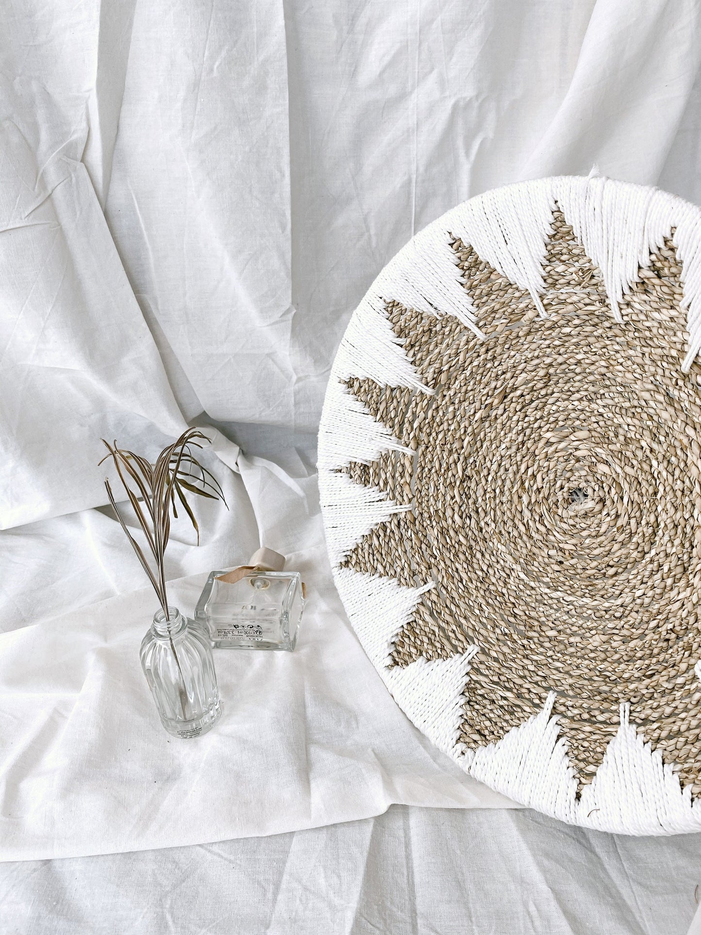 White Star Seagrass Wall Decor