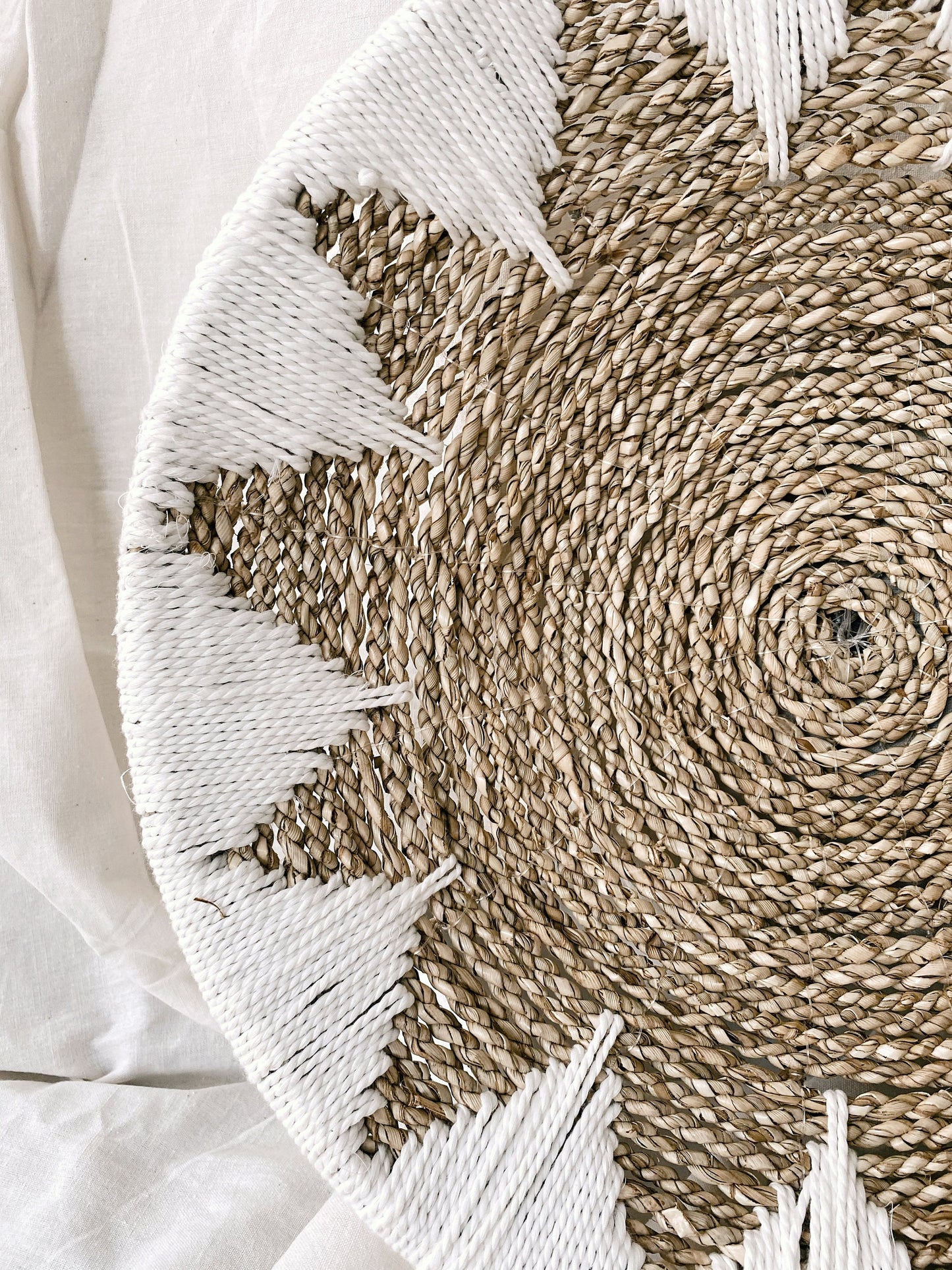 White Star Seagrass Wall Decor