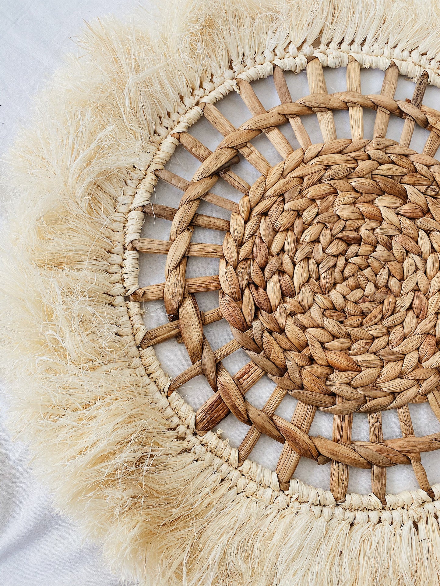 Net Fringe Water Hyacinth Wall Decoration