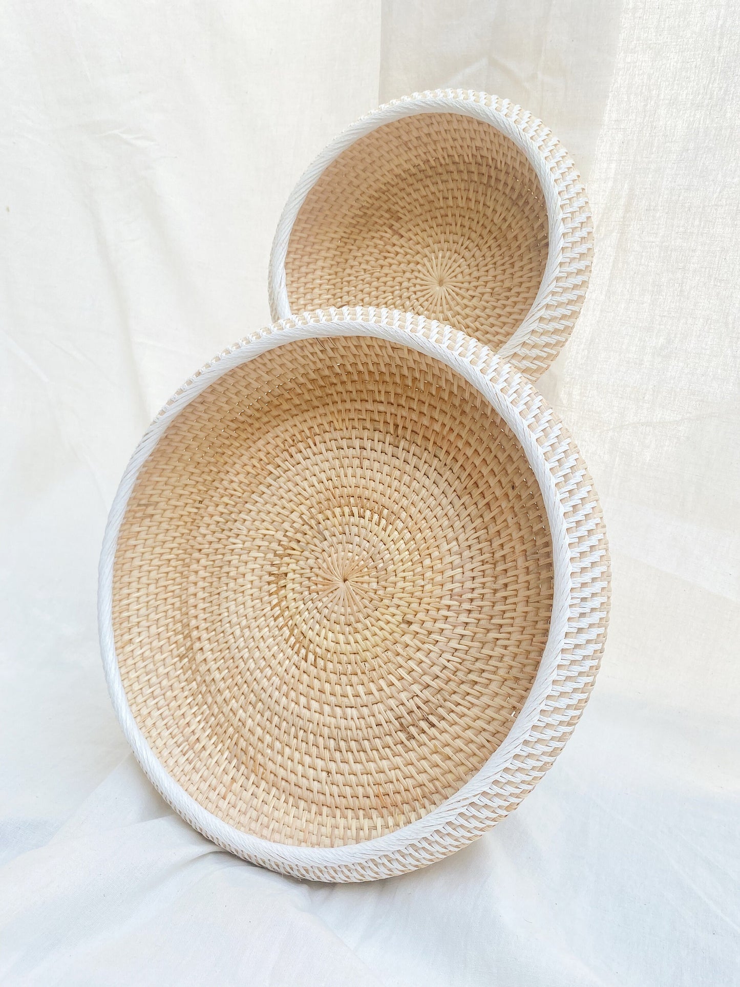 Set of 2 Lombok Round Rattan Tray