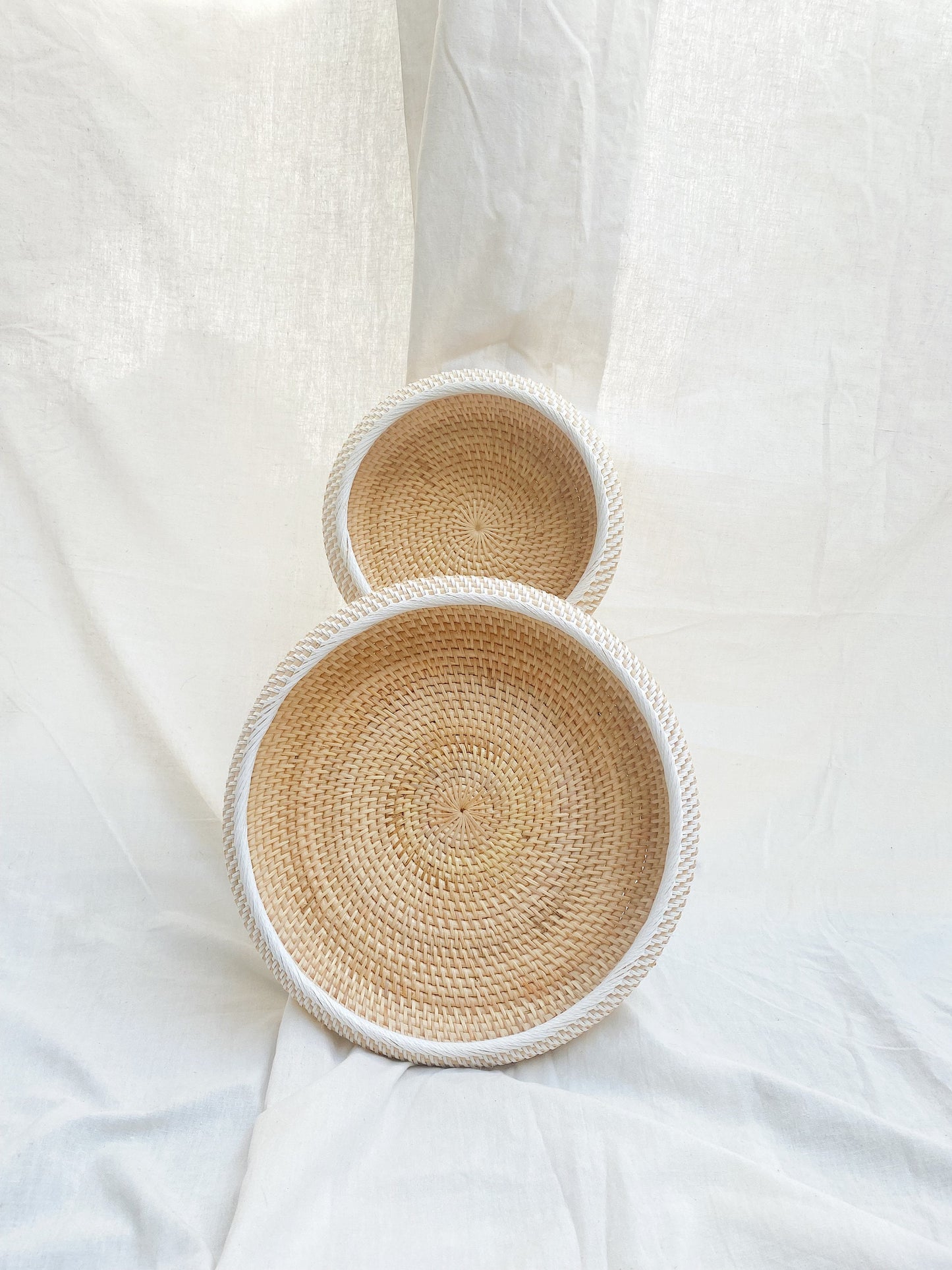 Set of 2 Lombok Round Rattan Tray