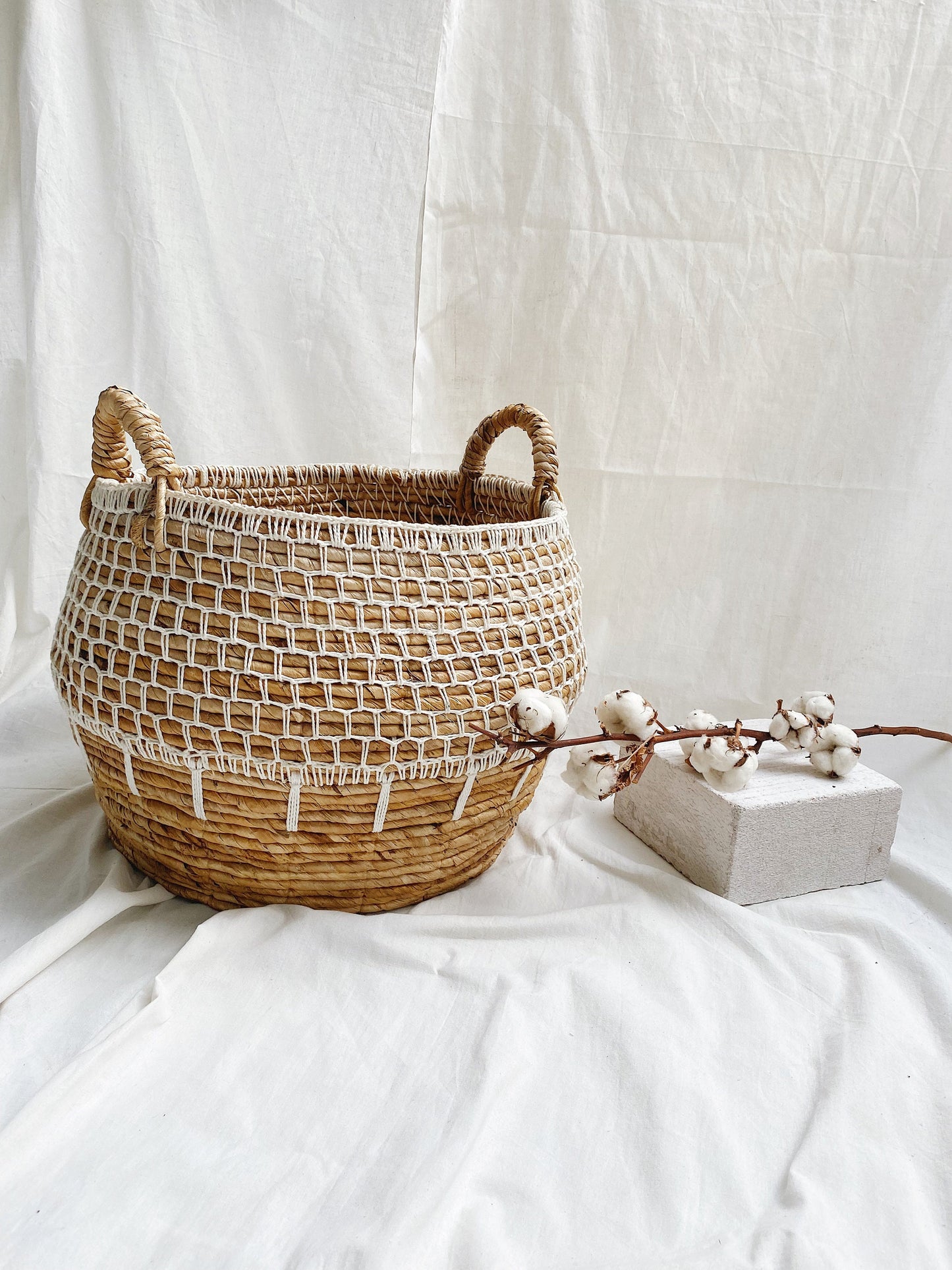 Set of 2 Banda Macrame Baskets