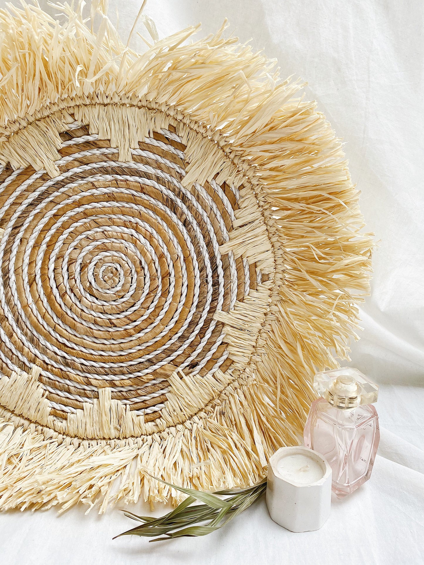 Twist Bleach Fringe Wall Decor