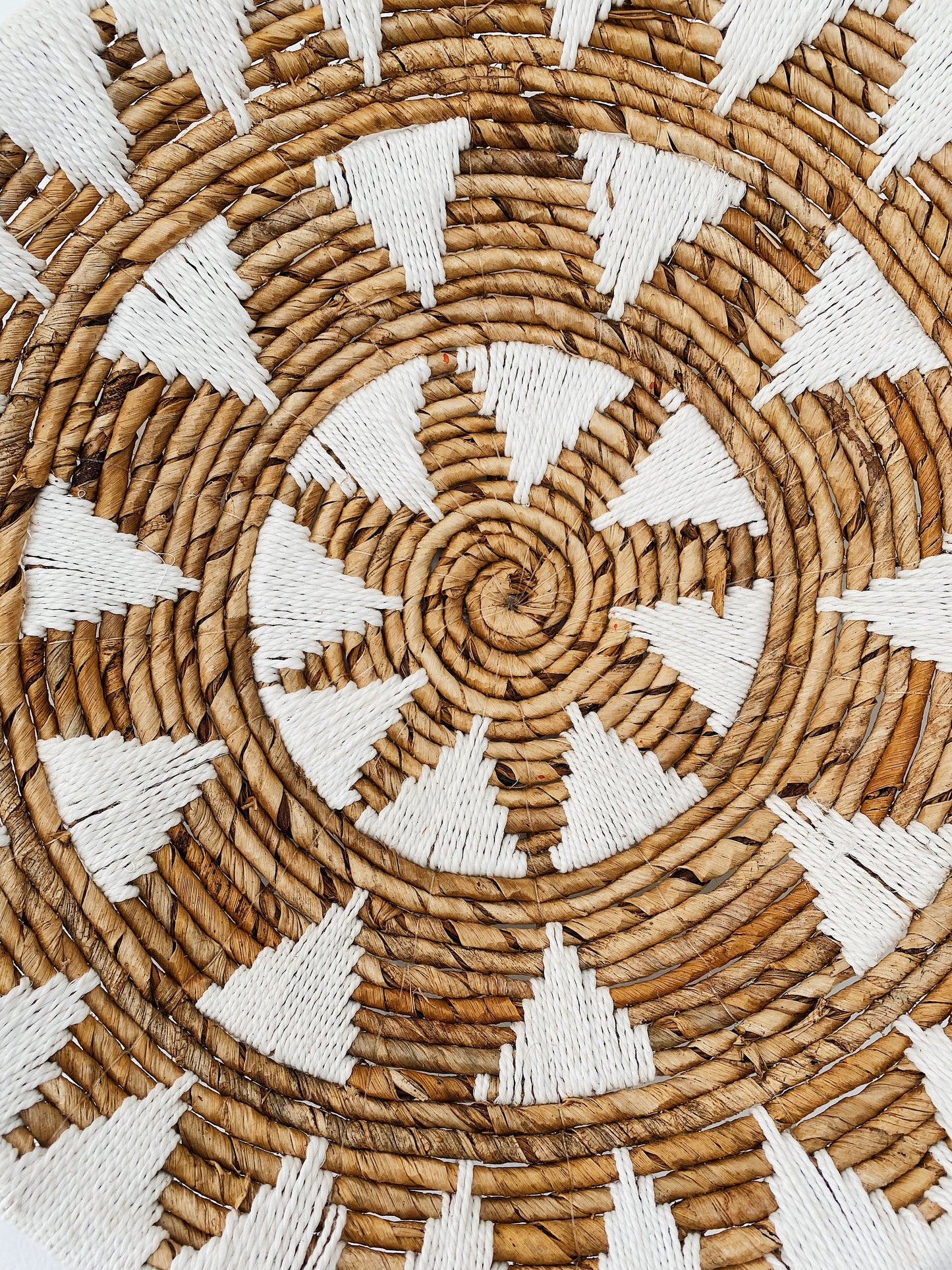 Bajo White Weave Star Wall Decor