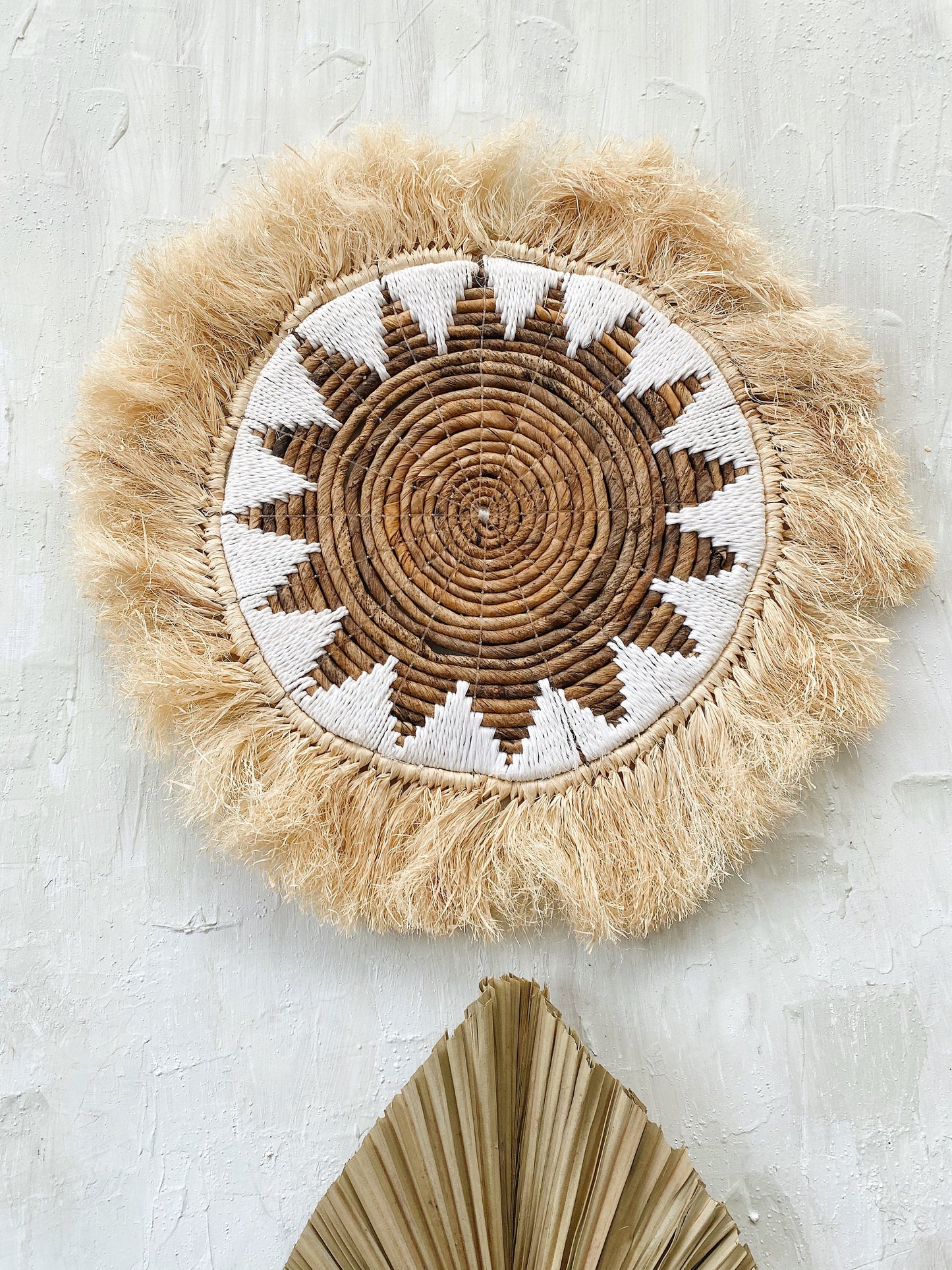 Ulam Fringe Wall Basket