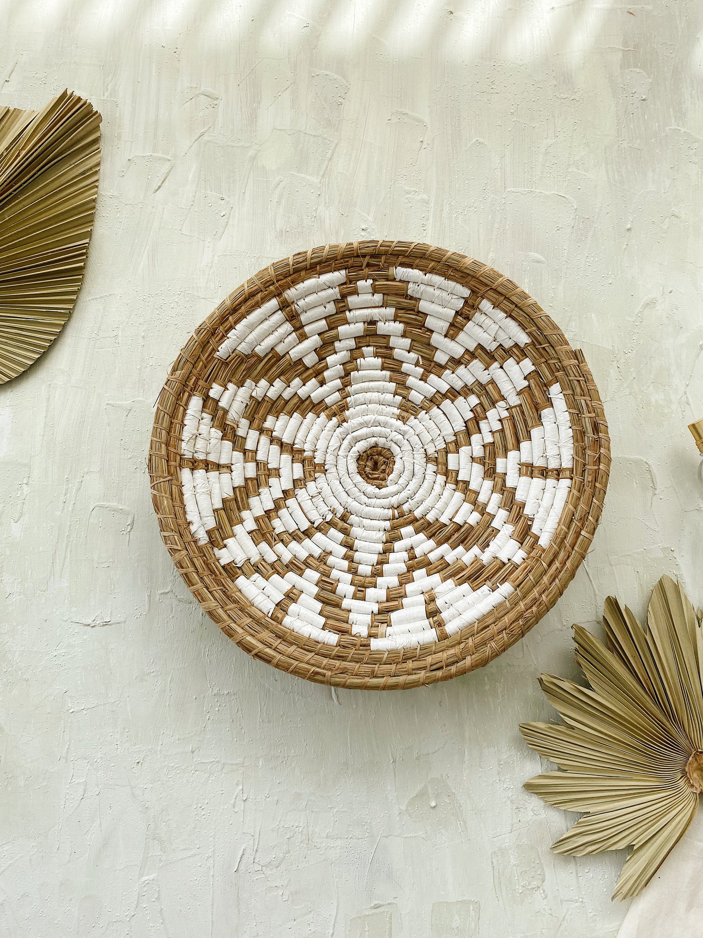 Rawi Mendong Star Wall Basket Decor