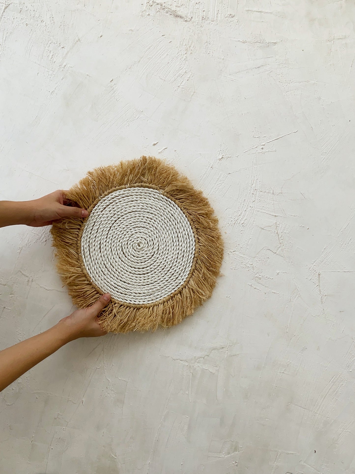 Pura Seagrass Fringe Decor
