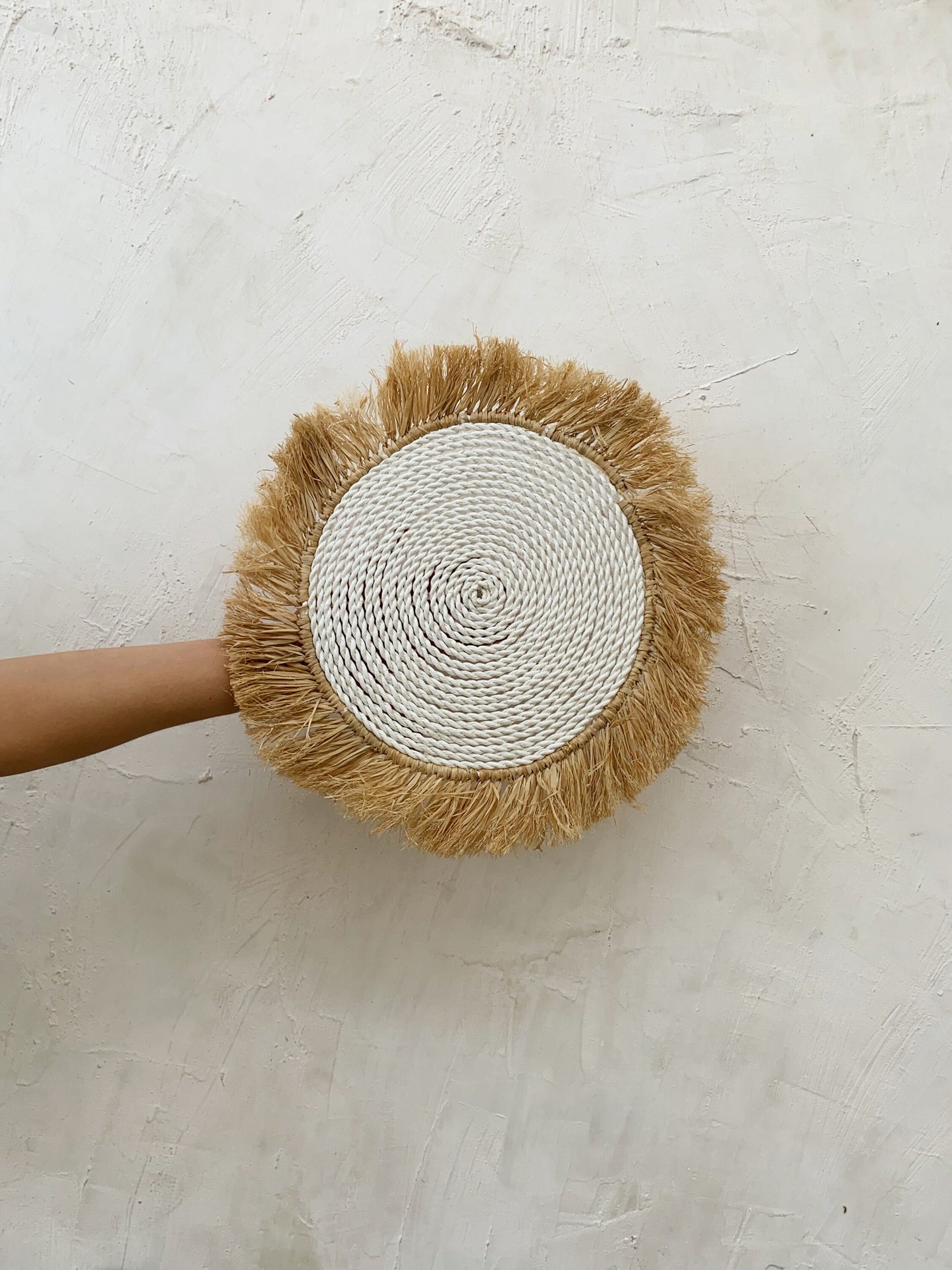 Pura Seagrass Fringe Decor