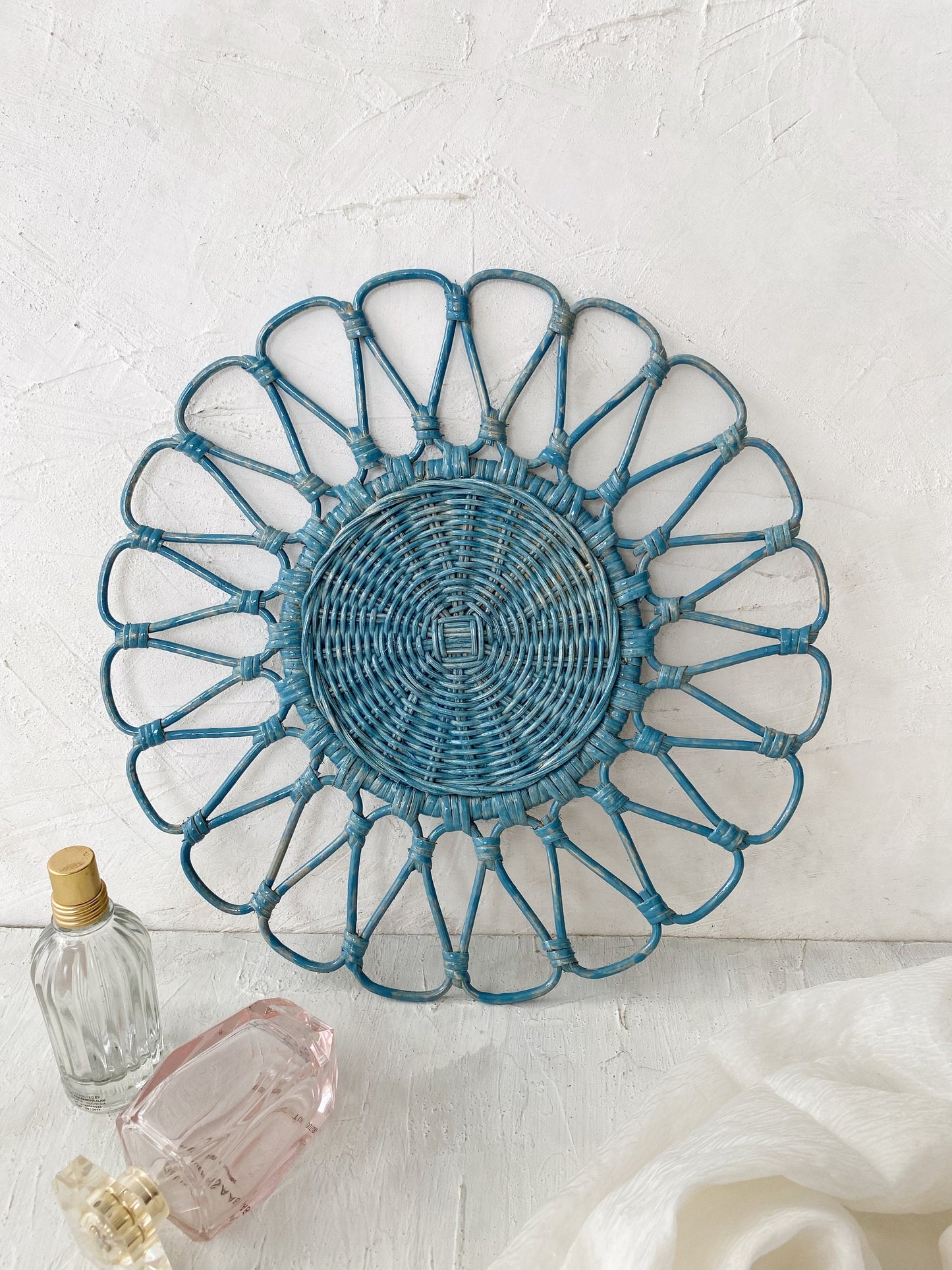Ayu Blue Flower Round Rattan Placemat