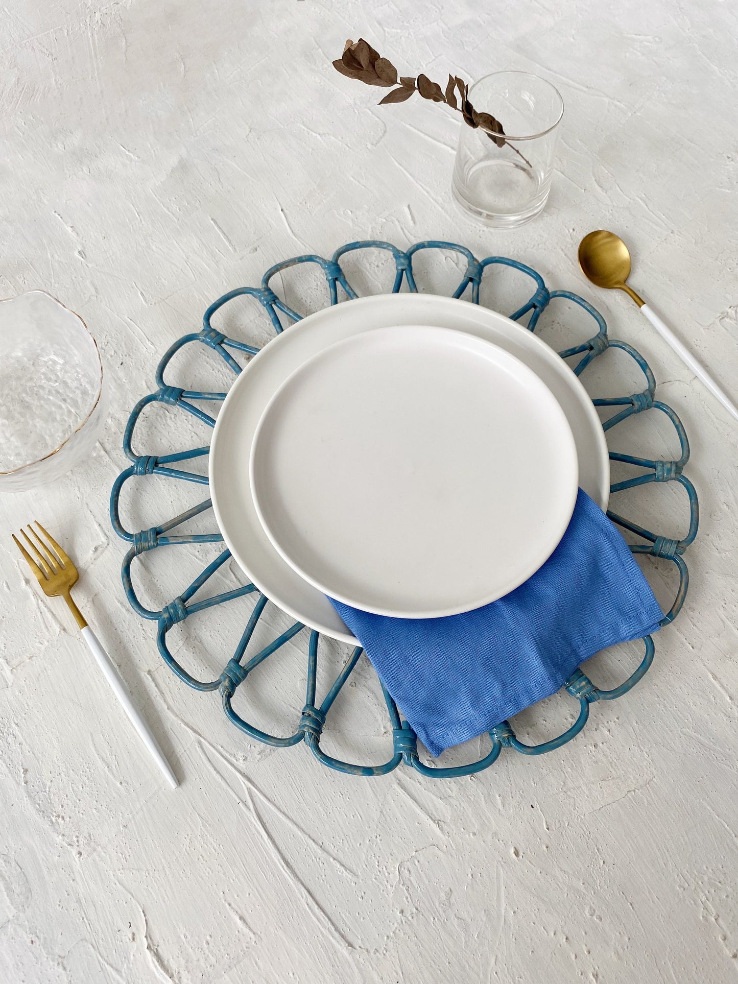 Ayu Blue Flower Round Rattan Placemat