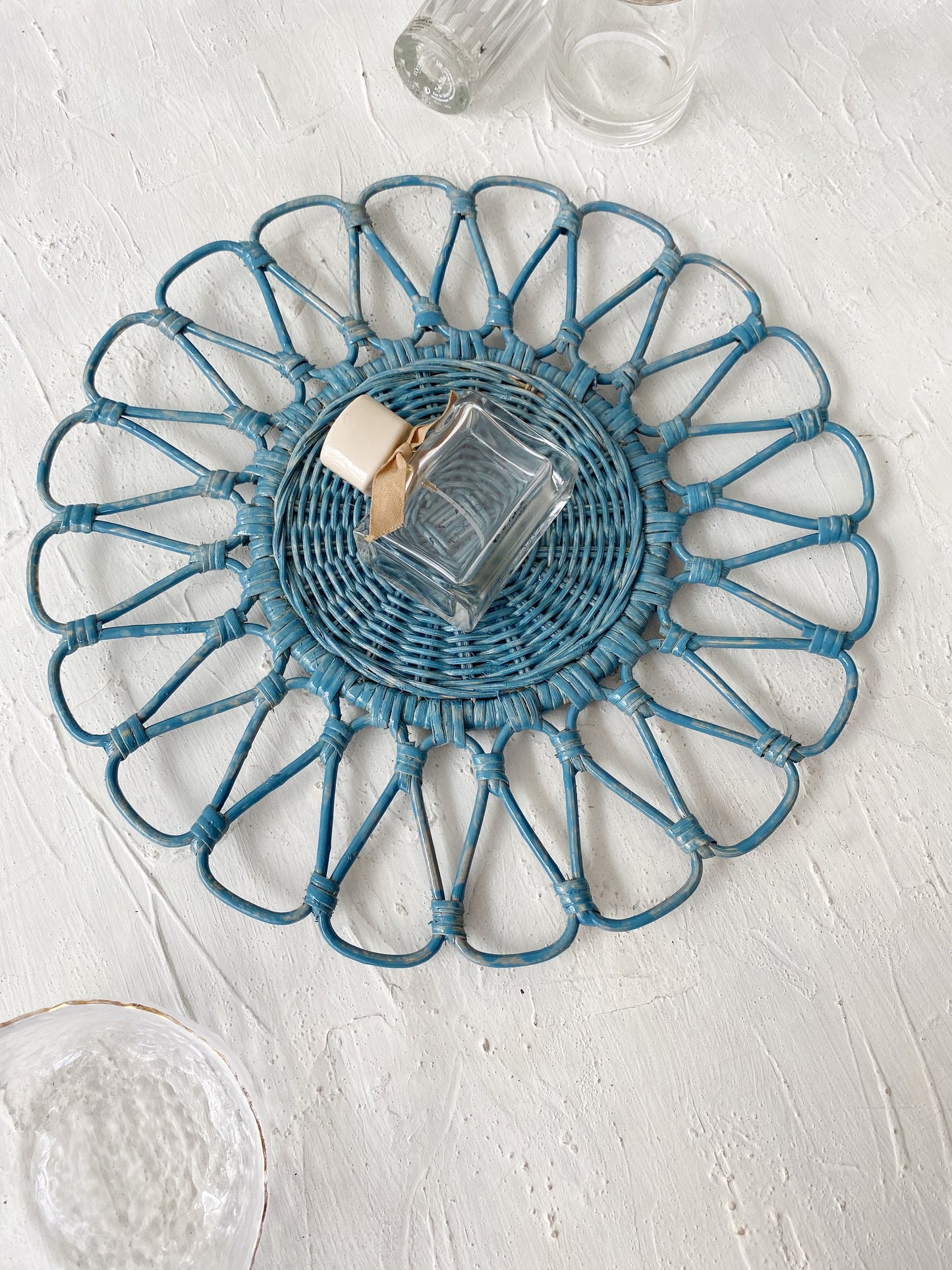 Ayu Blue Flower Round Rattan Placemat