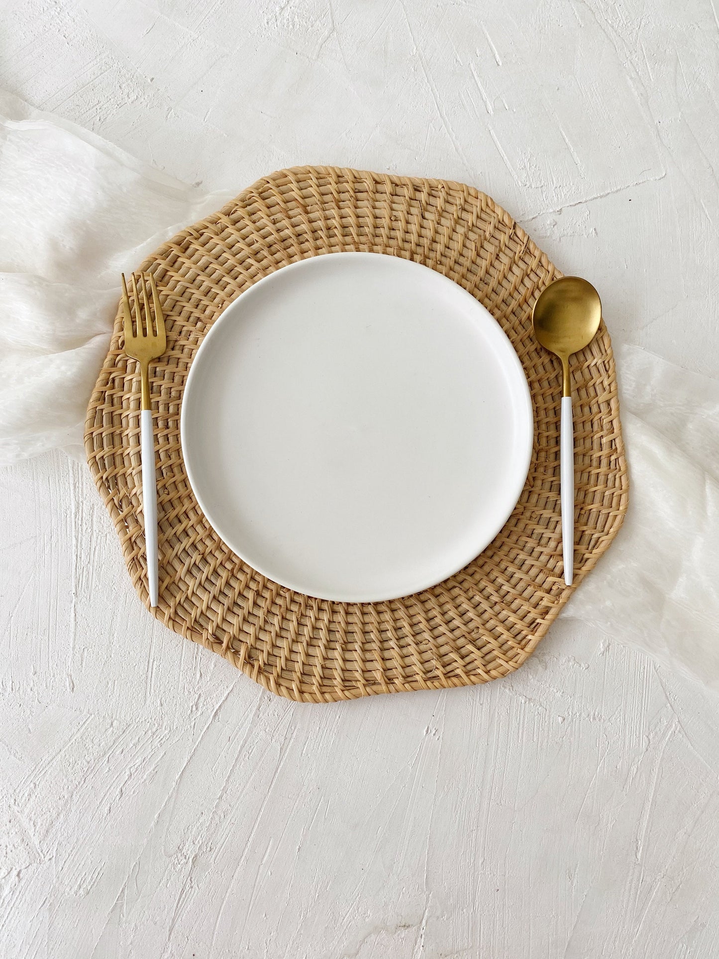Meru Flower Rattan Placemats