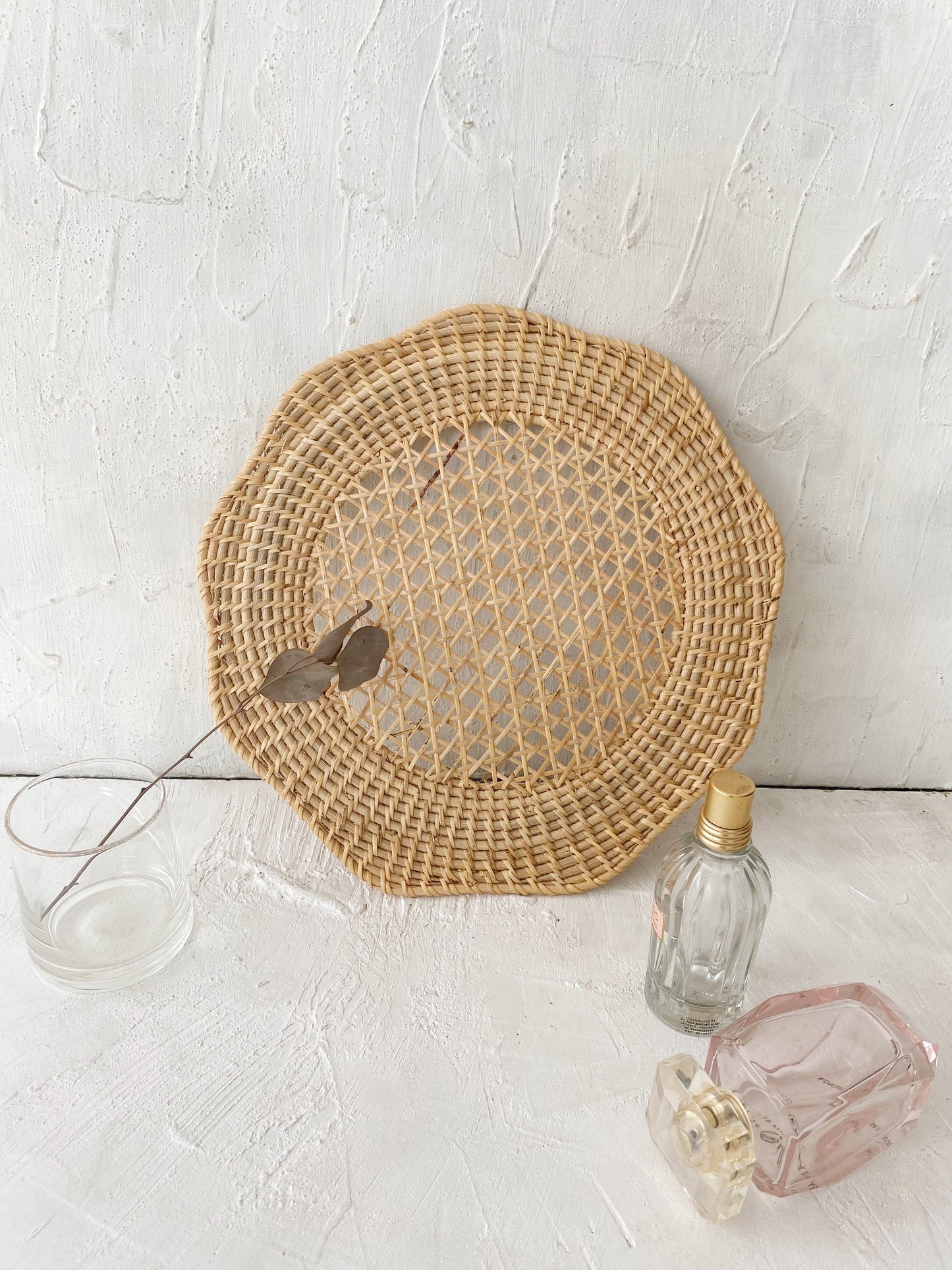 Meru Flower Rattan Placemats