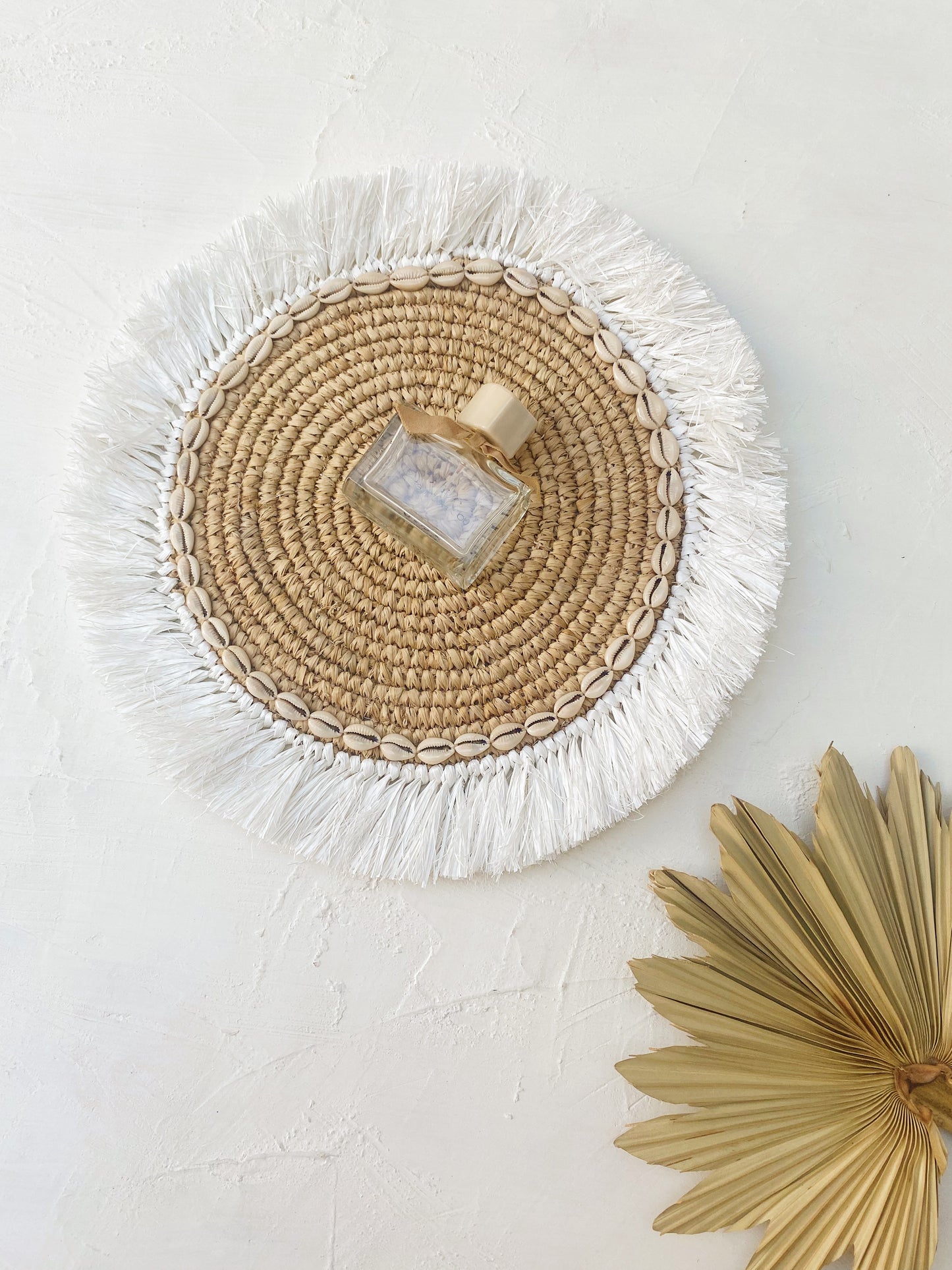 Raffia Shell White Fringe Placemats