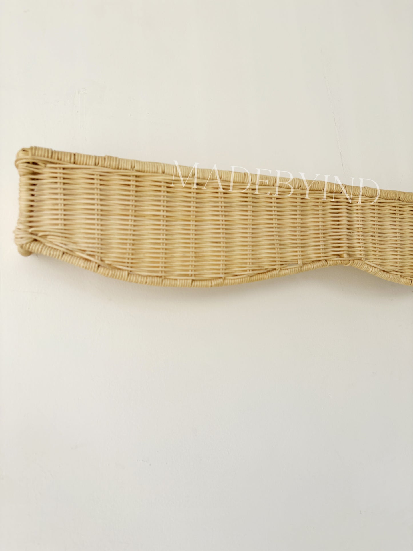 Classic Scalloped Rattan Pelmet