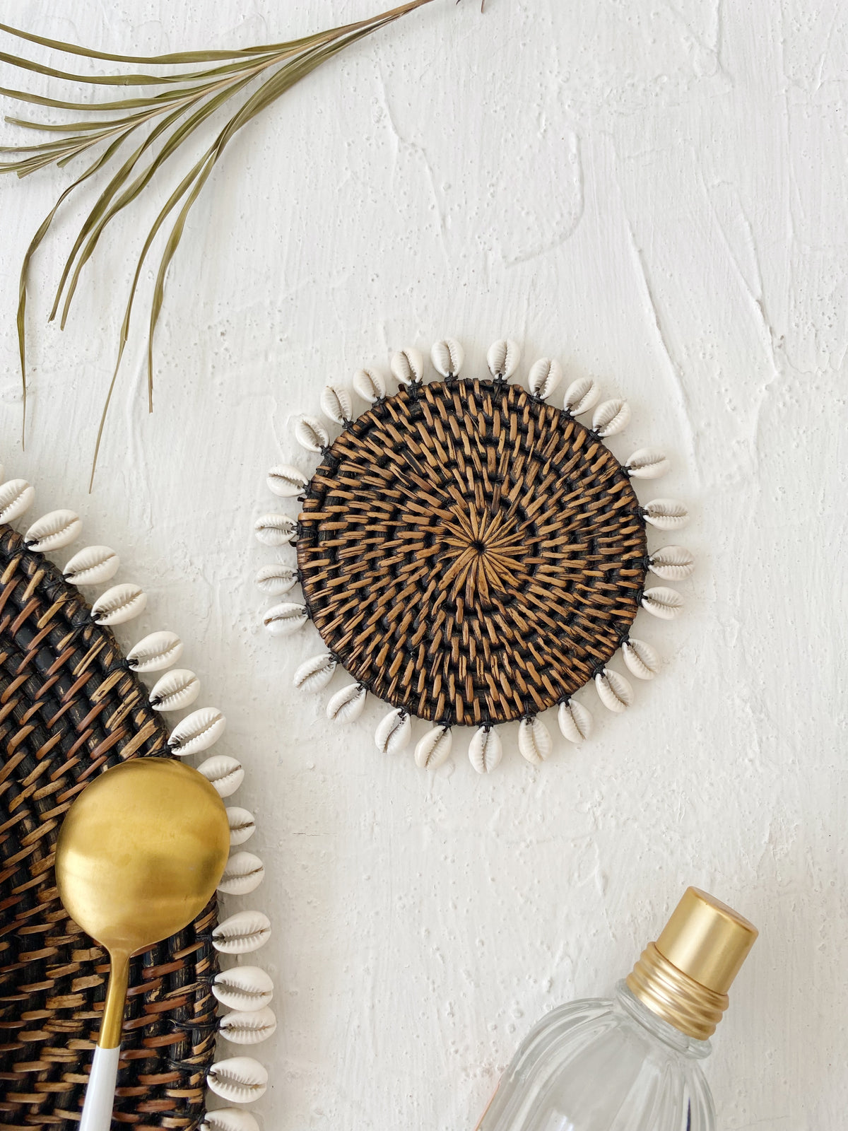 Dark Rattan Coaster Set of Dark Brown Rattan Shell Coaster – madebyind