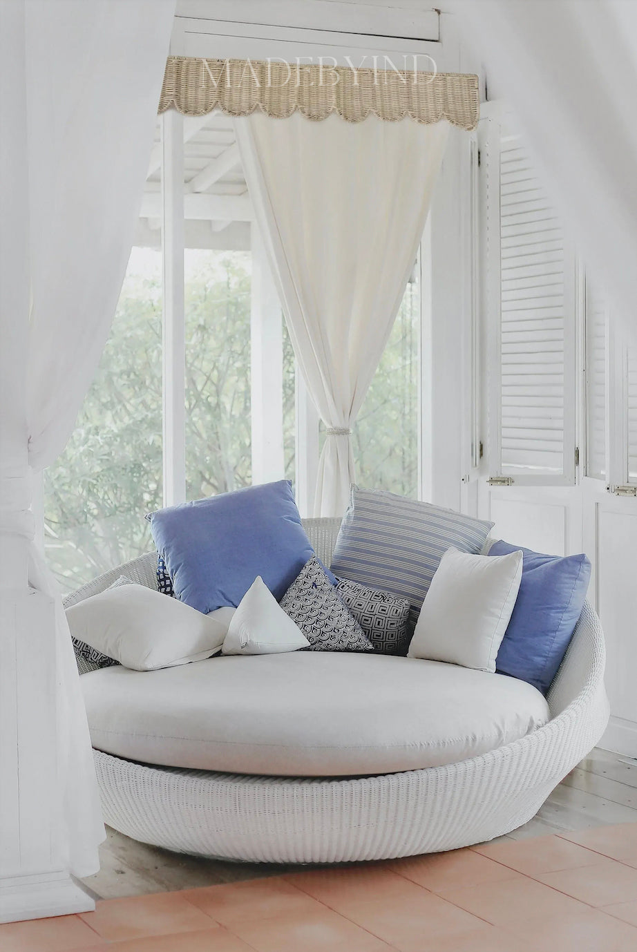 Rattan Scallop Window Pelmet