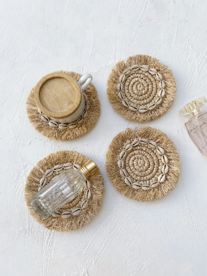 Set of Raffia Fringe Shell Coaster