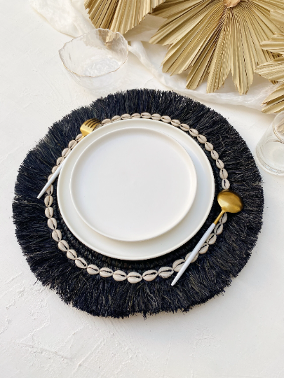 Raffia Shell Fringe Black Placemats