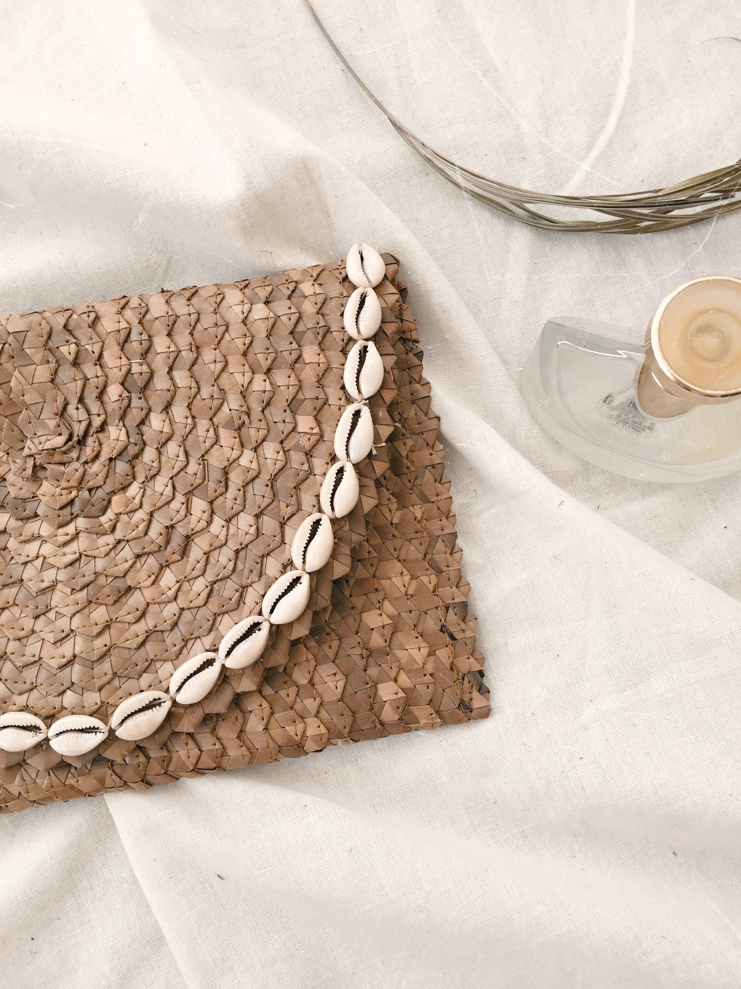 Shell Wicker Clutch