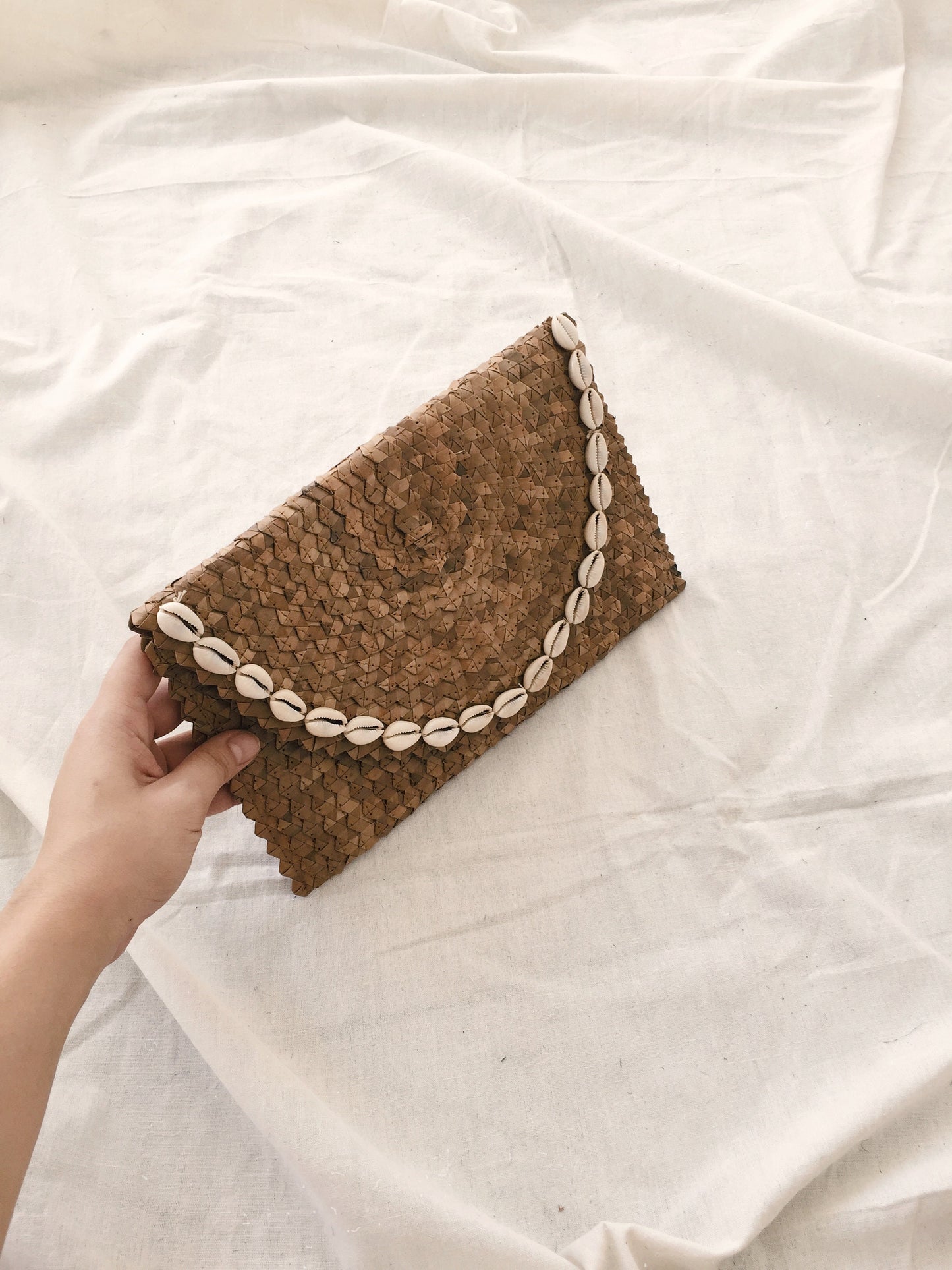Shell Wicker Clutch