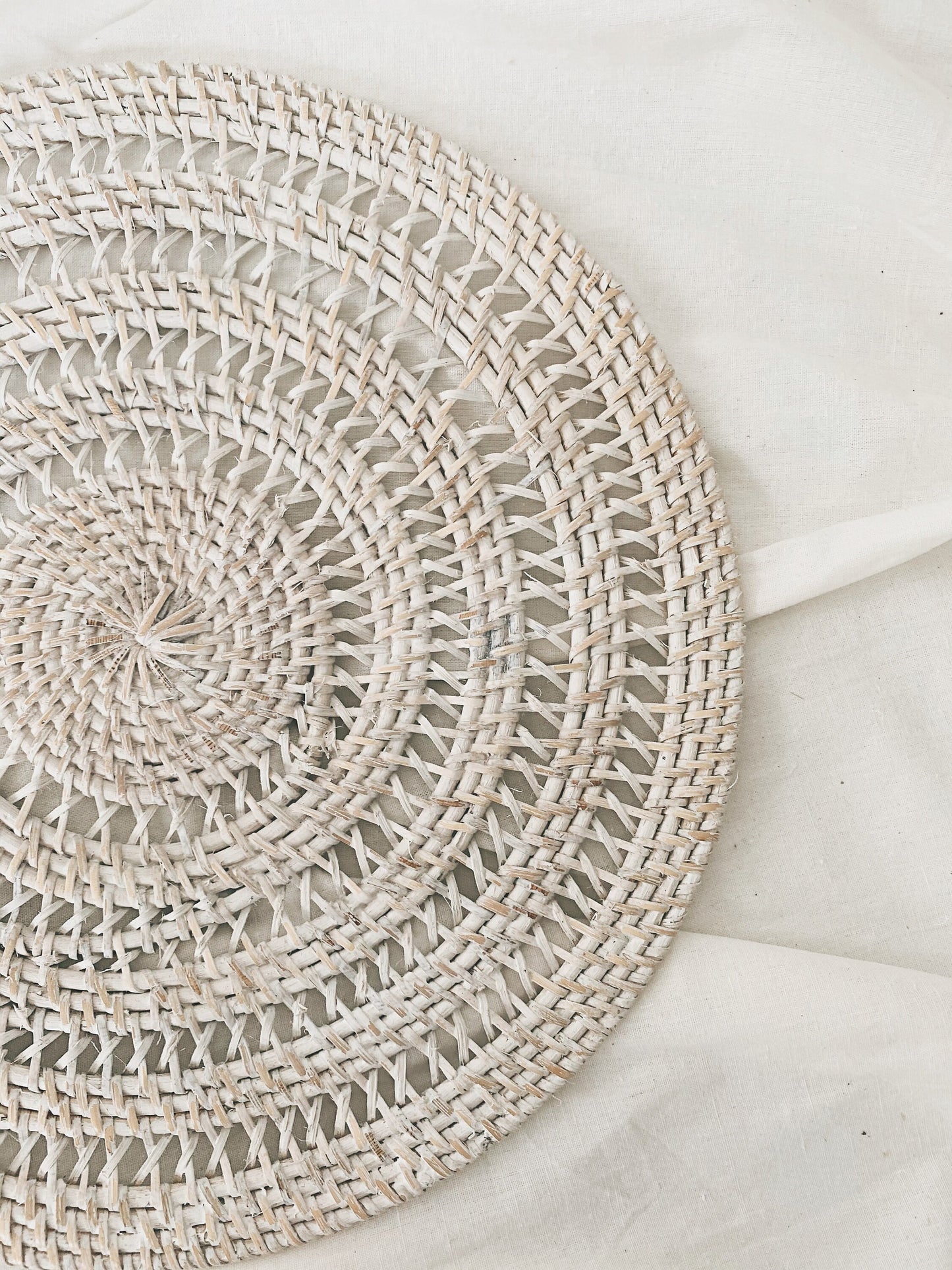 Swirl Rattan Placemats & Wall Decor