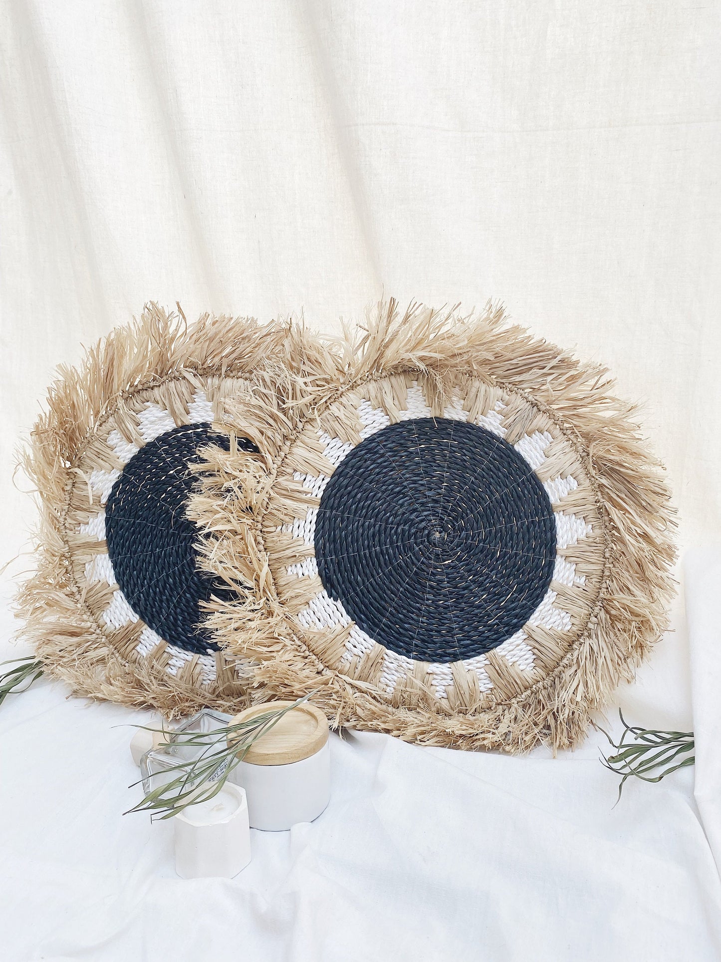 Palu Black Seagrass Fringe