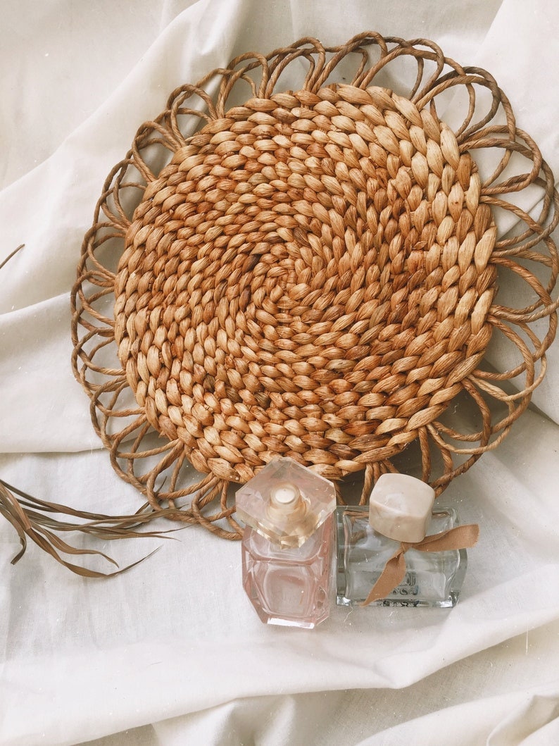 Set of 8 Fringe Wall Basket and Wall Decor