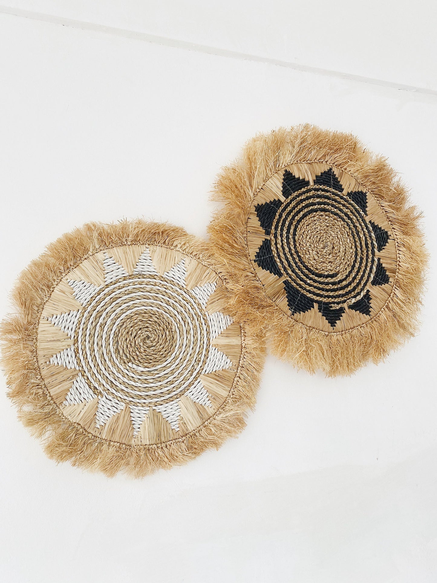 Dompu Seagrass Fringe Wall Decor
