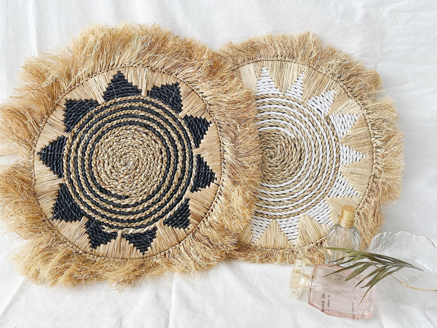 Dompu Seagrass Fringe Wall Decor