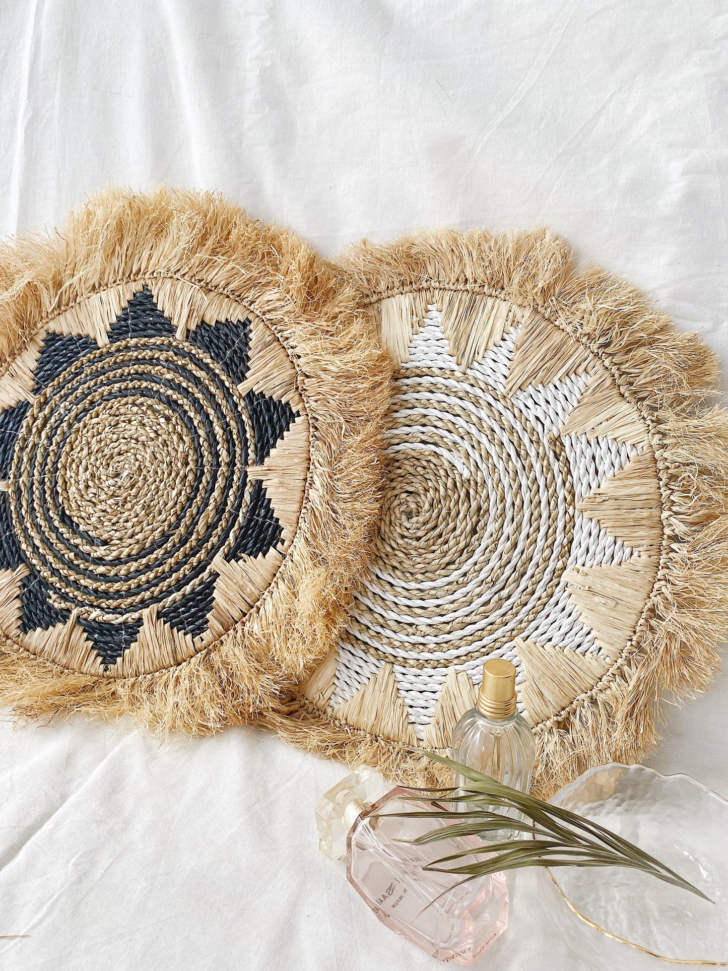 Dompu Seagrass Fringe Wall Decor