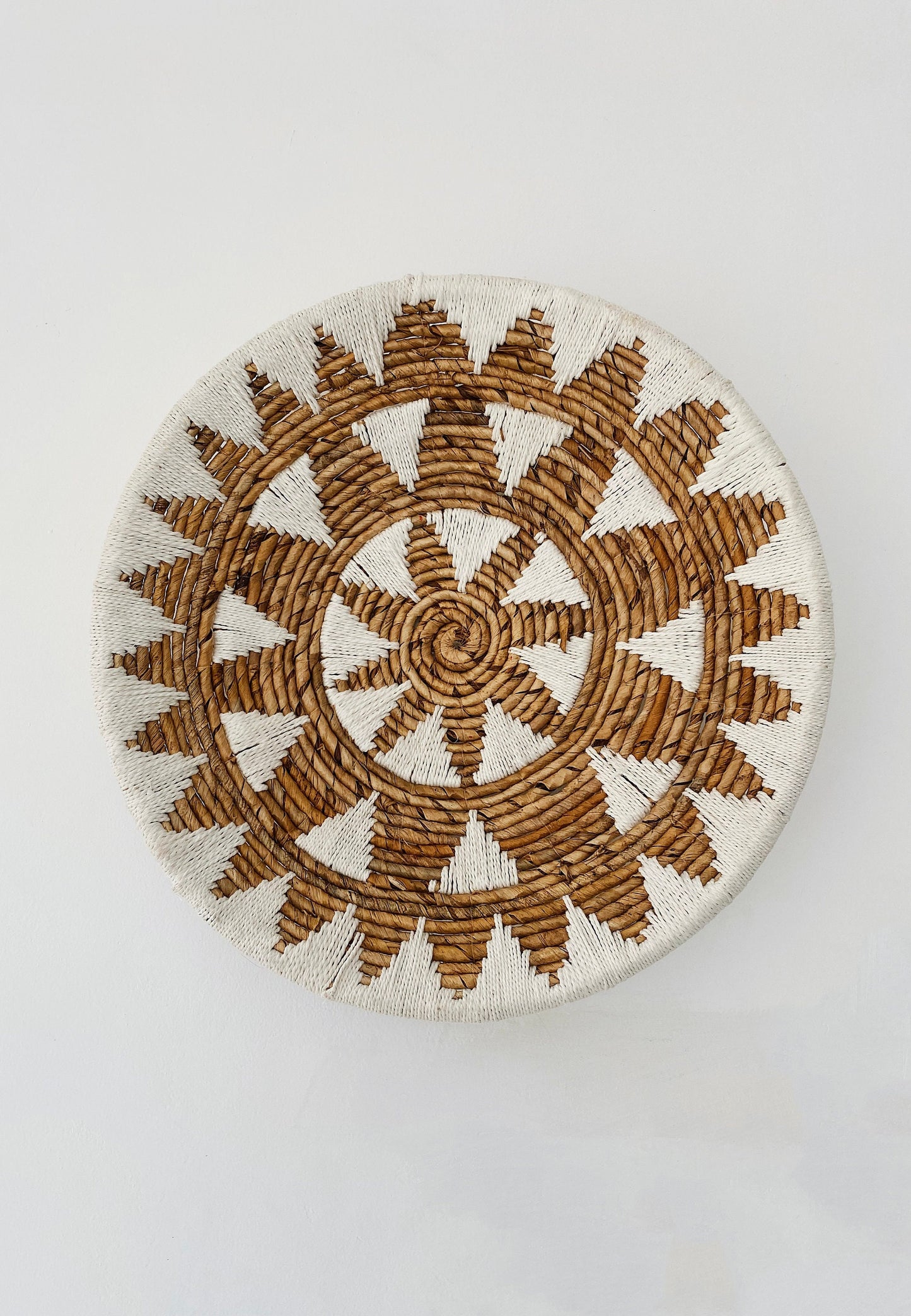 Bajo White Weave Star Wall Decor