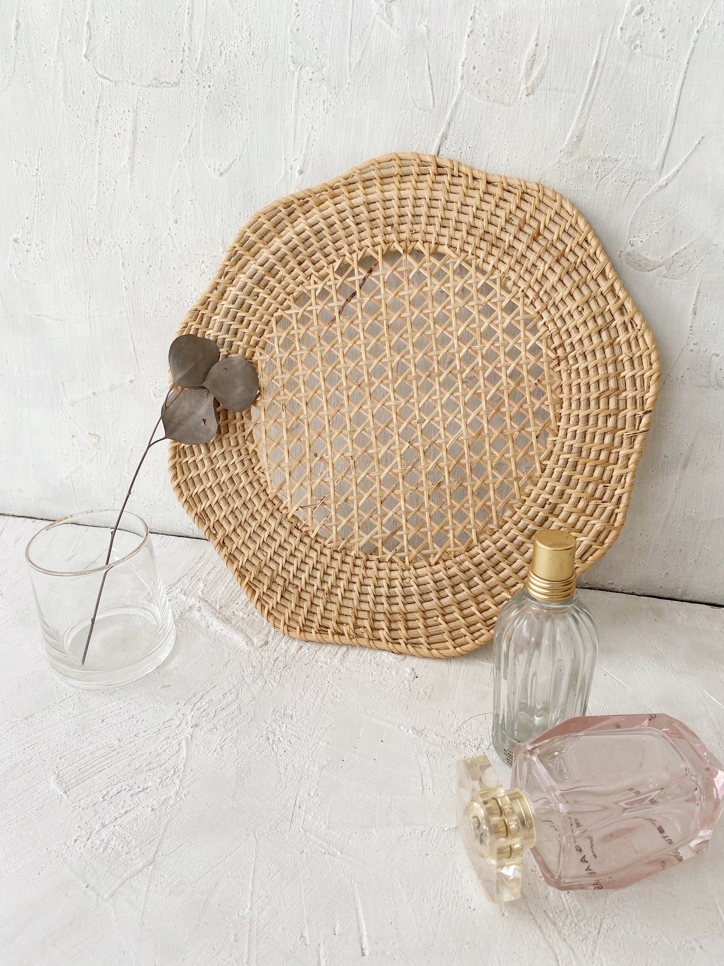 Meru Flower Rattan Placemats