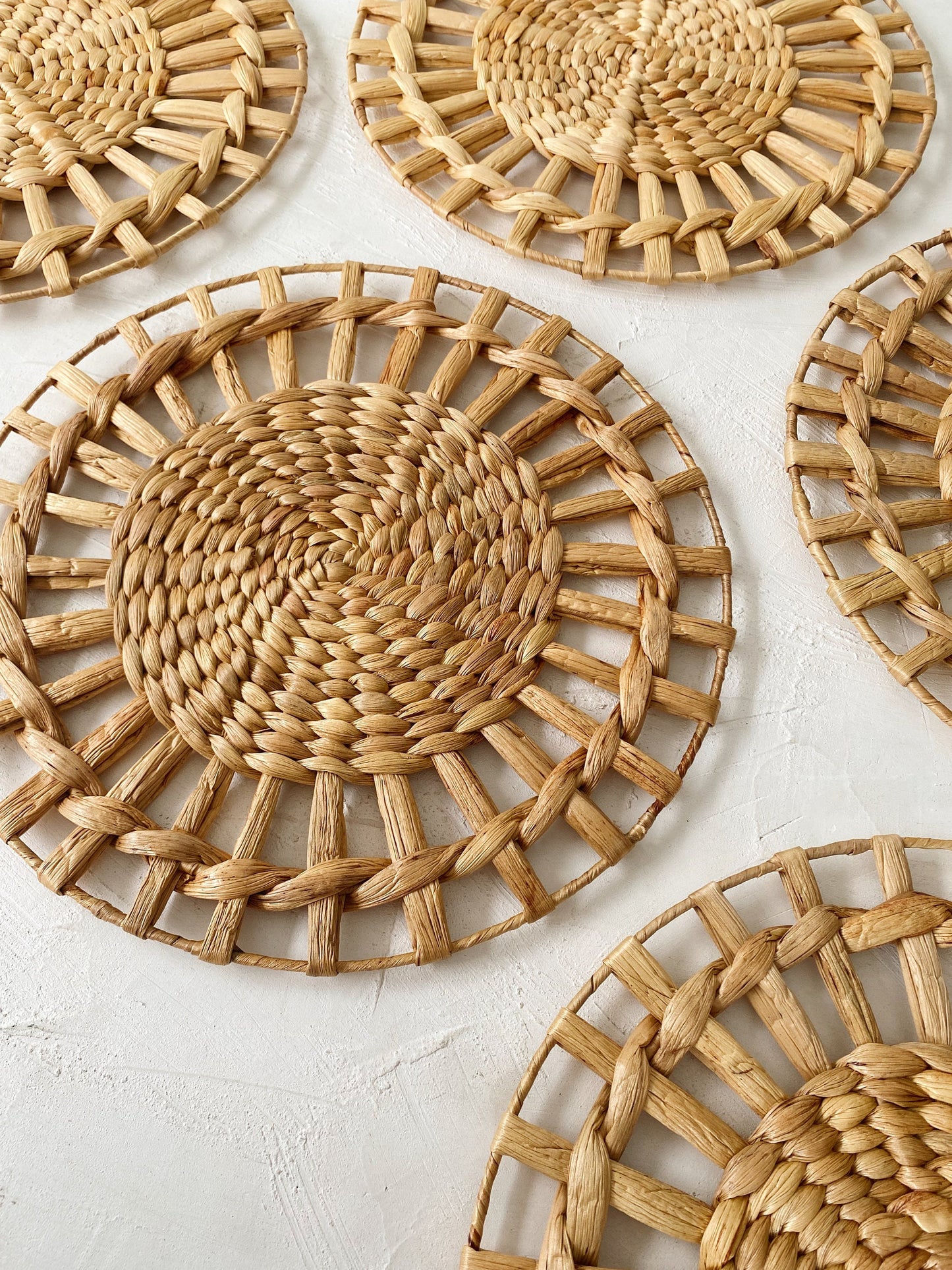 Jari Water Hyacinth Wall Basket